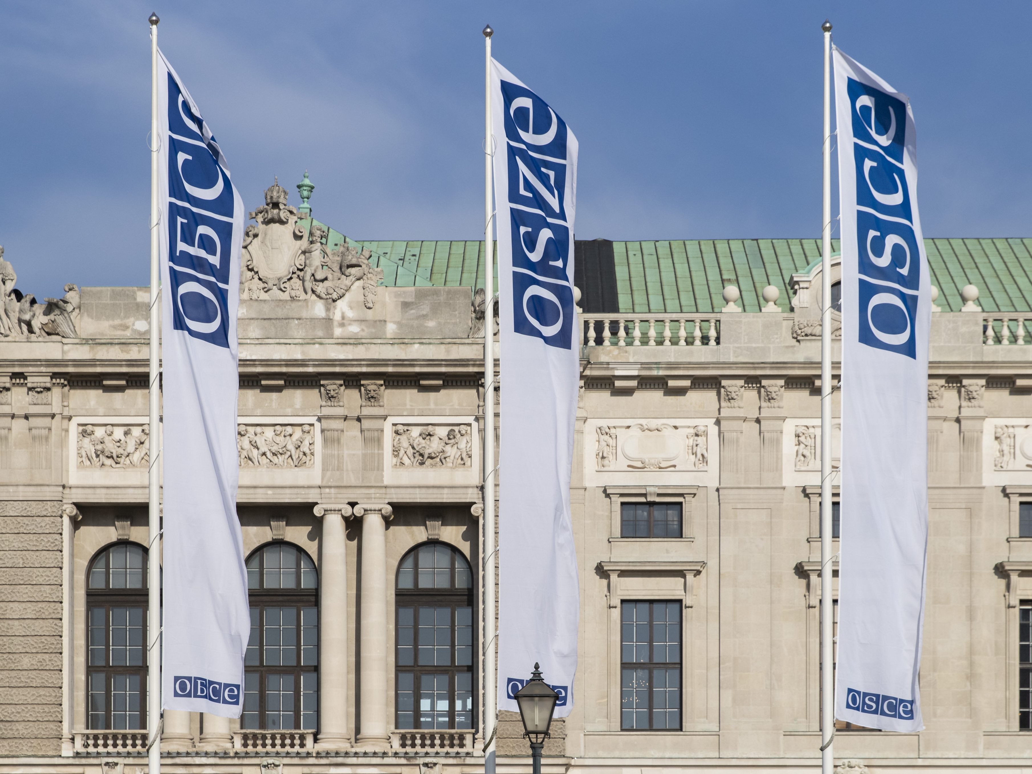 Eine ukrainische Delegation kommt am 23. und 24. Februar 2023 nach Wien, nimmt aber nicht an der Tagung der OSZE teil. Eine ukrainische Delegation kommt am 23. und 24. Februar 2023 nach Wien, nimmt aber nicht an der Tagung der OSZE teil.
