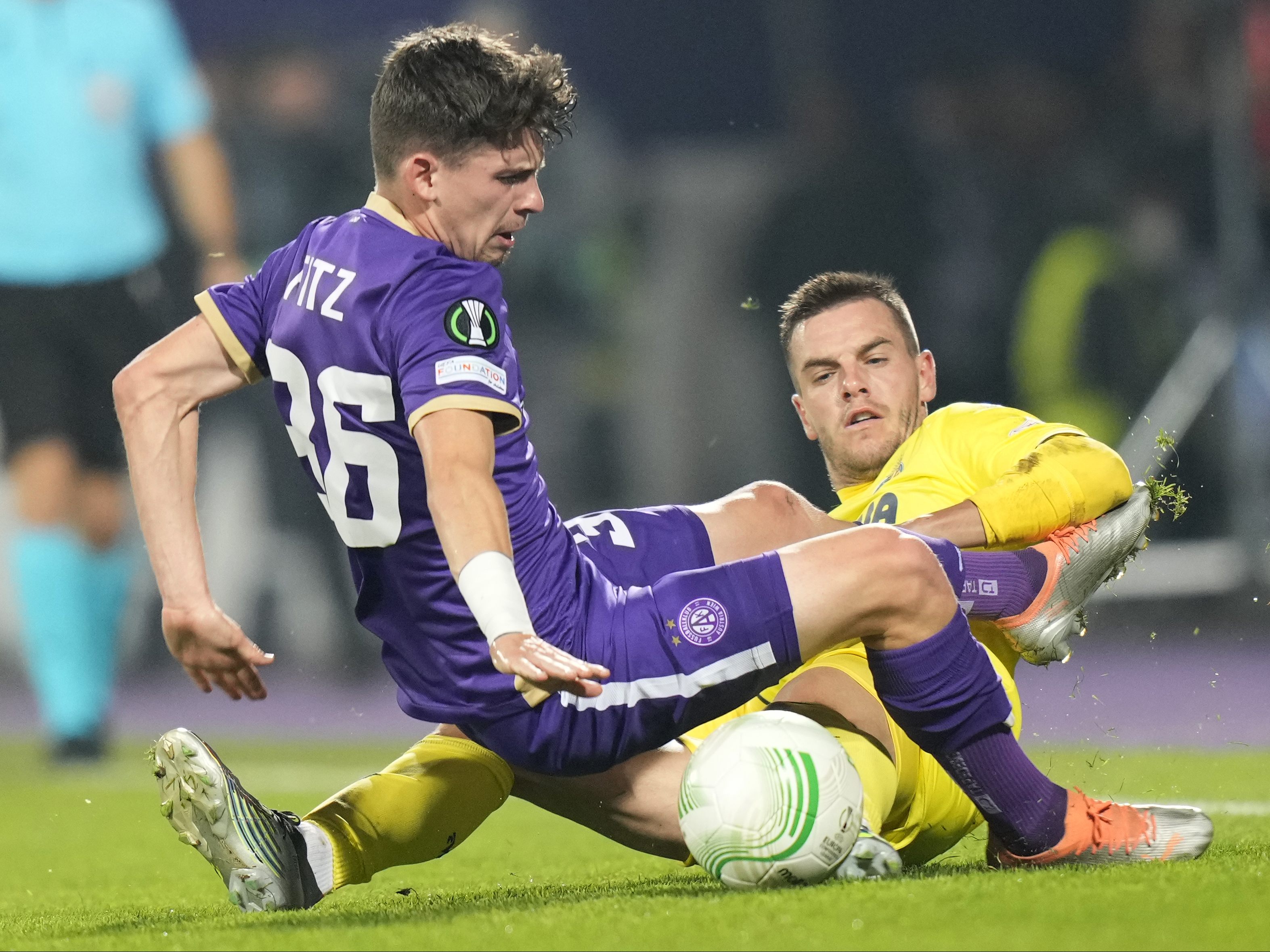 Offensivspieler Dominik Fitz fällt verletzungsbeding aus. Offensivspieler Dominik Fitz fällt verletzungsbeding aus.