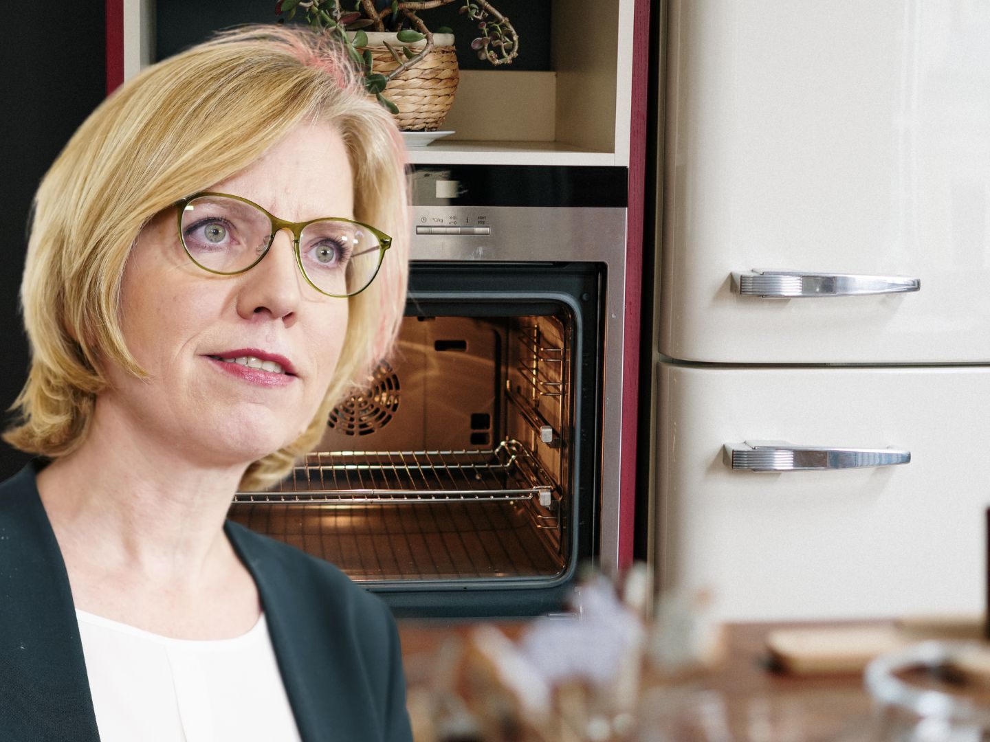 Energieministerin Gewessler startet mit der Caritas eine neue Förderaktion. Energieministerin Gewessler startet mit der Caritas eine neue Förderaktion.