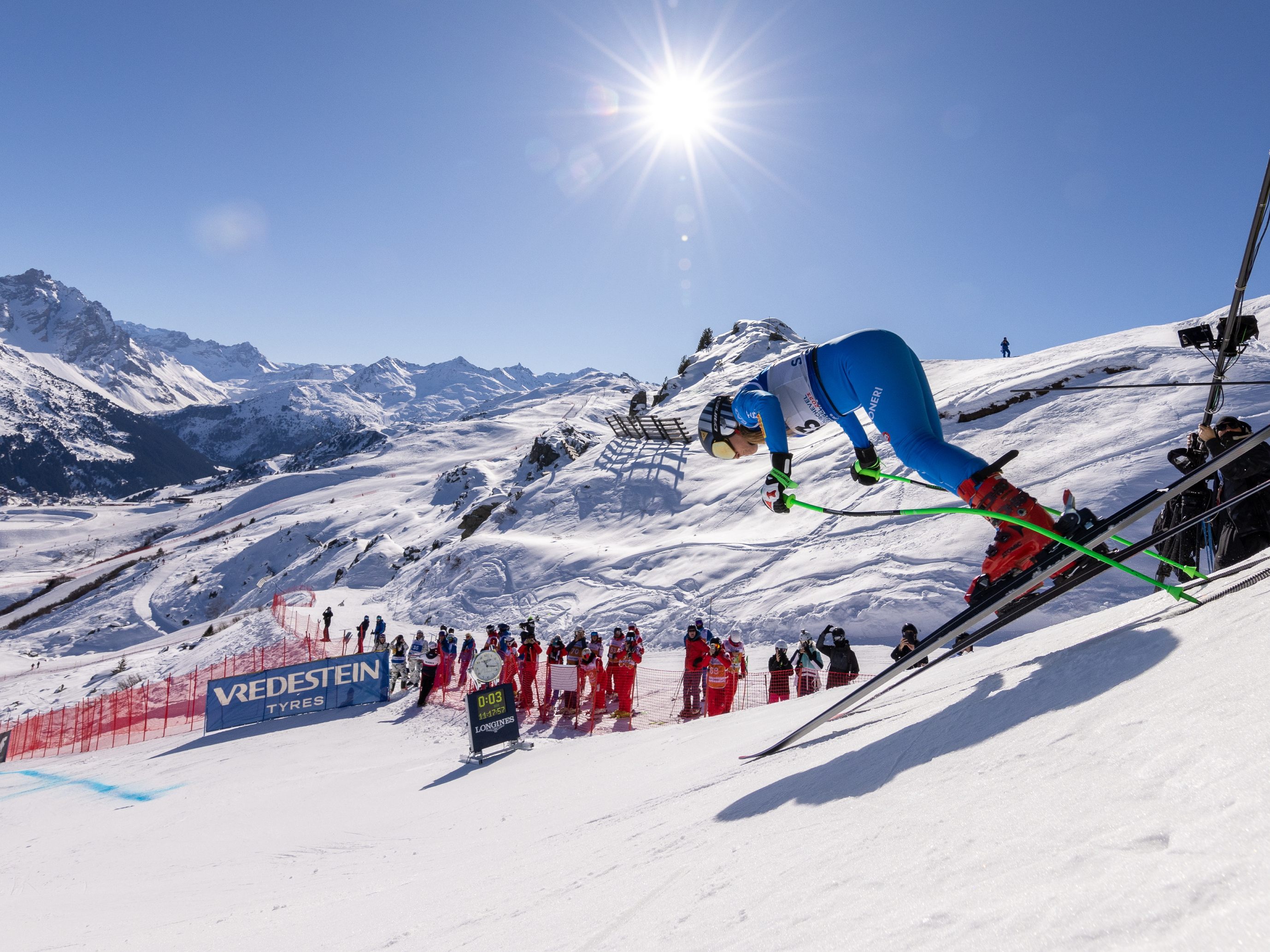 Sofia Goggia geht als große Gold-Favoritin am Samstag aus dem WM-Starthaus. Sofia Goggia geht als große Gold-Favoritin am Samstag aus dem WM-Starthaus.