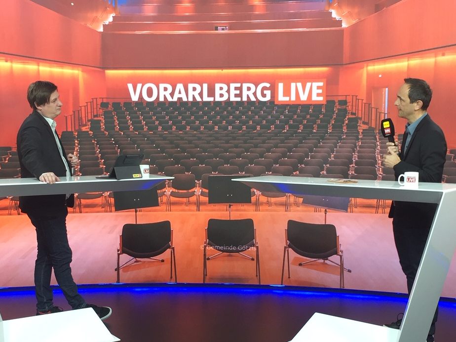 Marc Springer und Hannes Jochum im Gespräch.