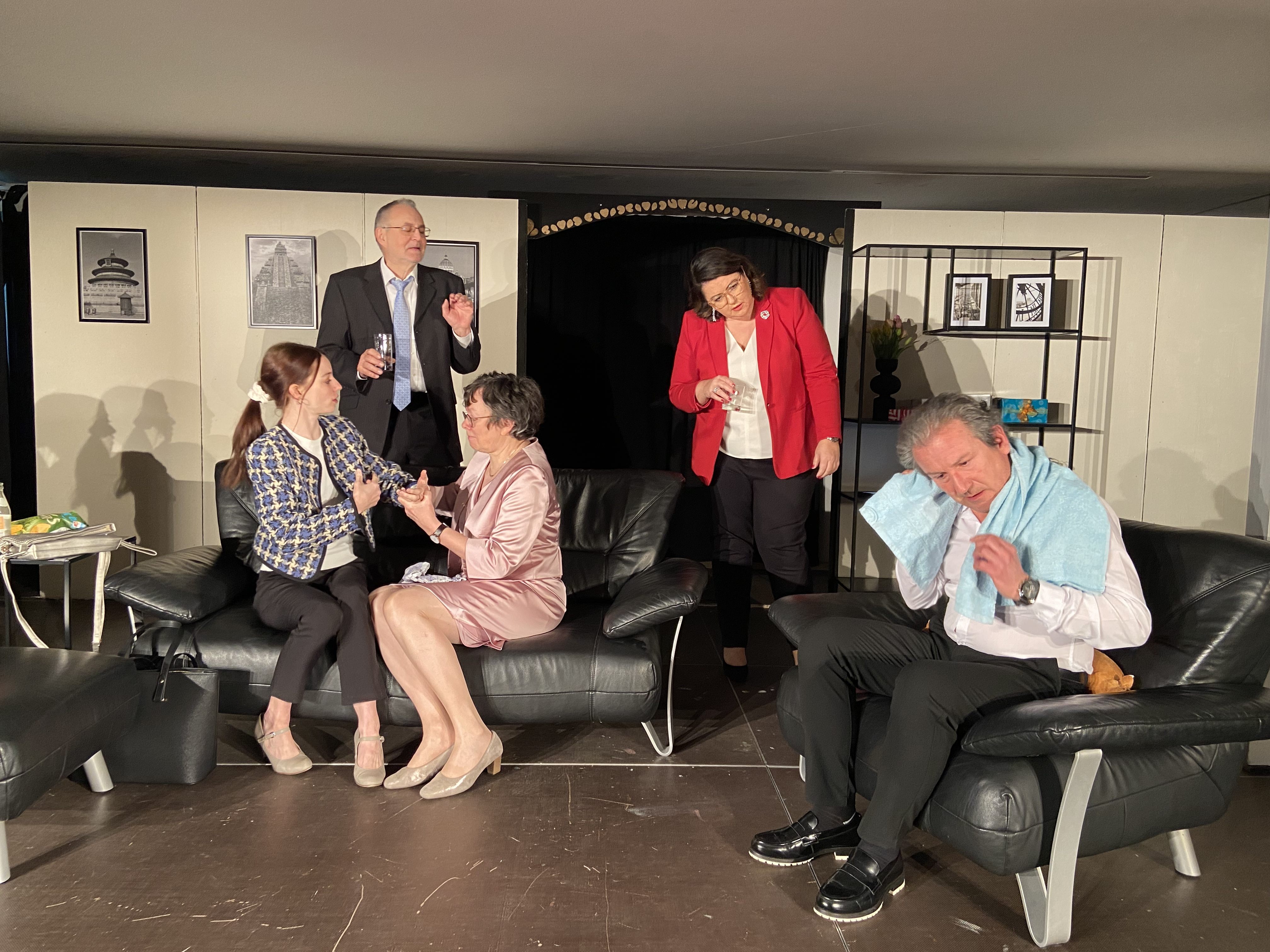 In Mäder feiert das Stück "Gerüchte, Gerüchte" am Wochenende Premiere In Mäder feiert das Stück "Gerüchte, Gerüchte" am Wochenende Premiere