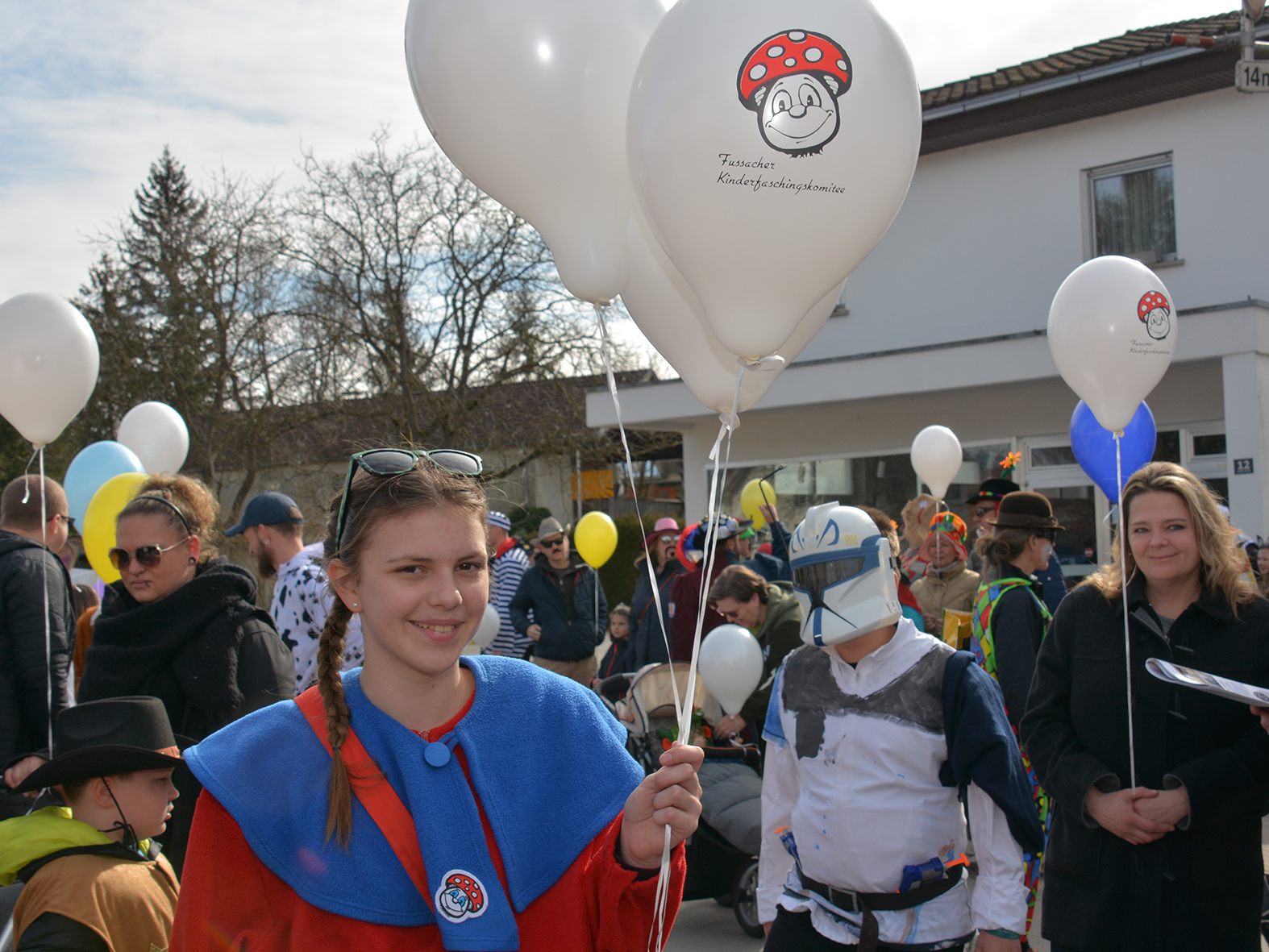 Super Stimmung und Traumwetter beim Kinderfasching.
