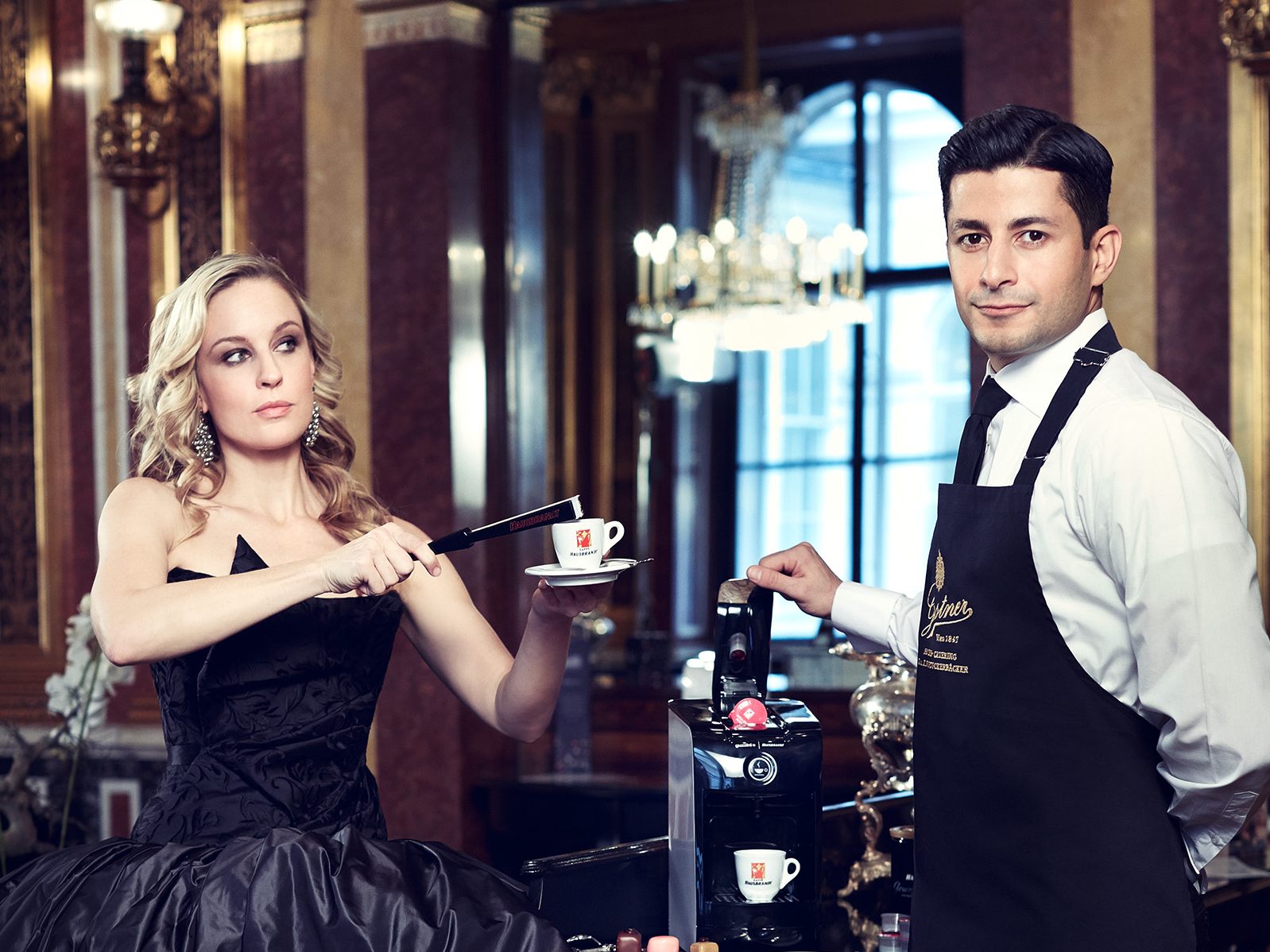 Hausbrandt ist der exklusive Kaffeepartner für den Wiener Opernball. Hausbrandt ist der exklusive Kaffeepartner für den Wiener Opernball.