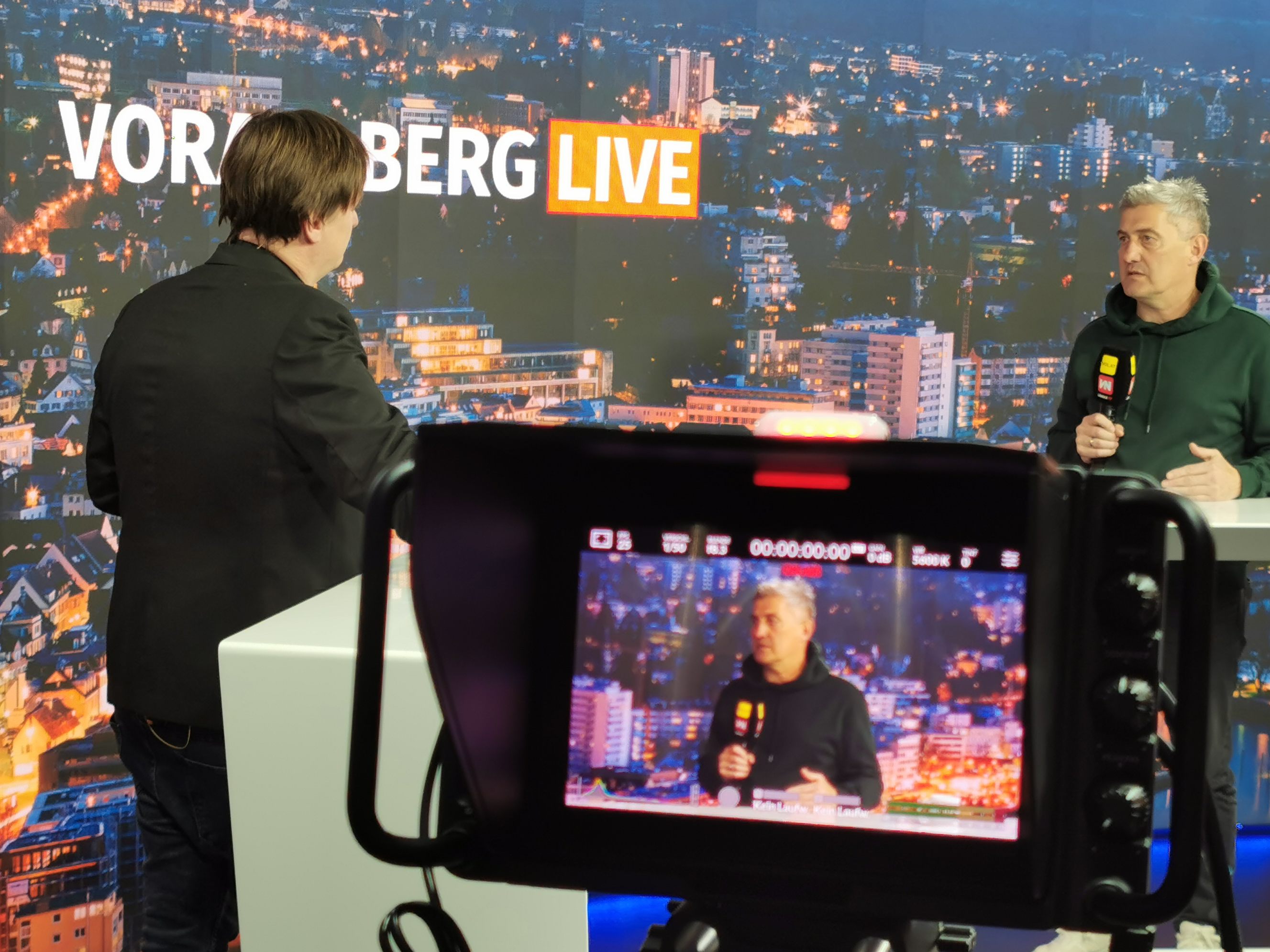 Lustenaus Bundesligatrainer Markus Mader war am Mittwoch zu Gast bei "Vorarlberg LIVE". Lustenaus Bundesligatrainer Markus Mader war am Mittwoch zu Gast bei "Vorarlberg LIVE".