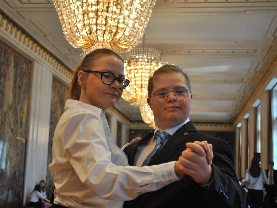 Antonia Bögner und Christoph Juresa eröffnen beim Wiener Opernball 2023.