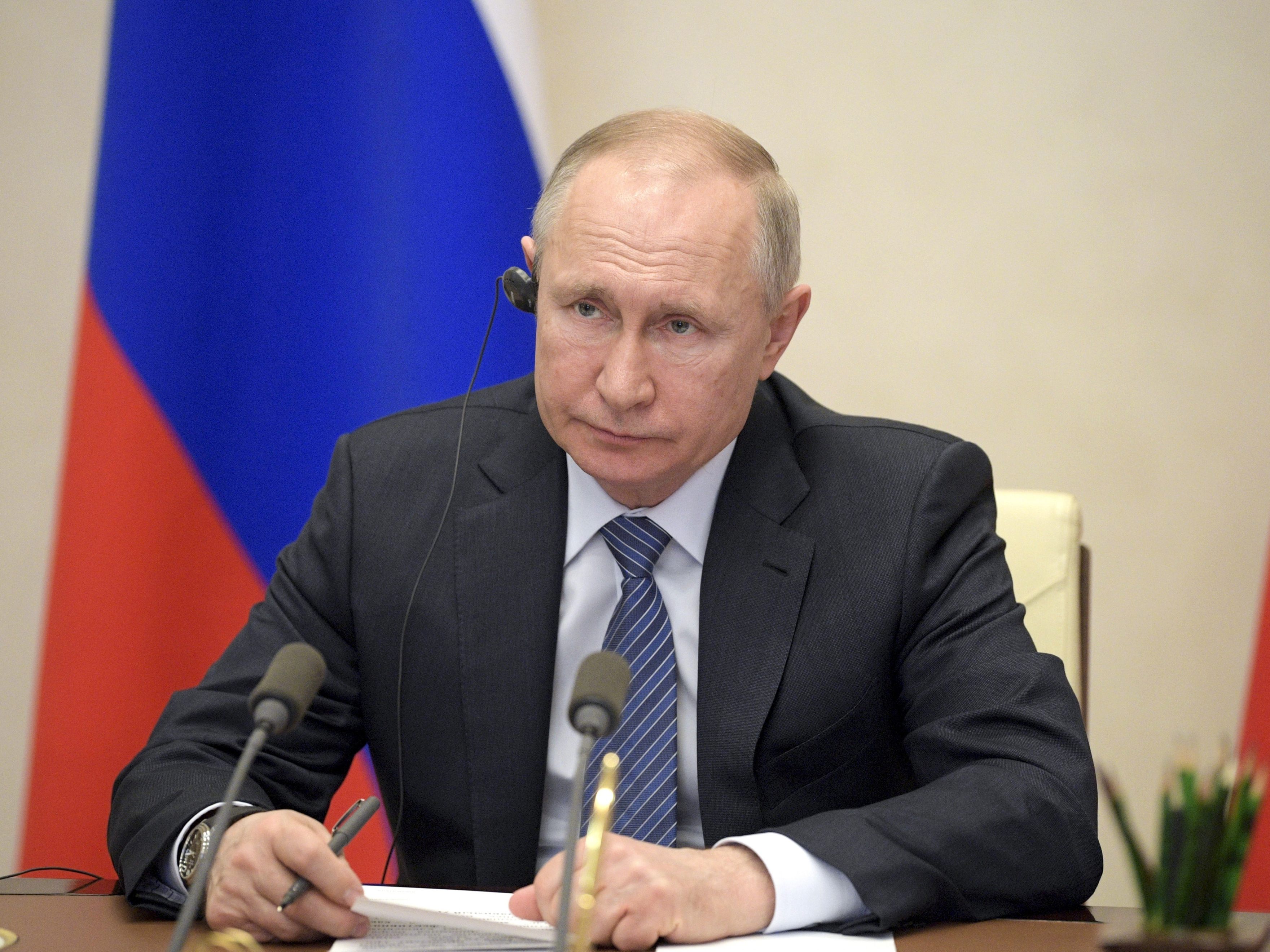 Nach einem Jahr Angriffskrieg auf die Ukraine steuert Russland erneut auf ein Staatsdefizit zu.