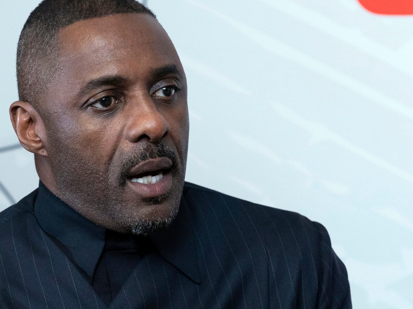 So denkt Idris Elba über Rassismus.