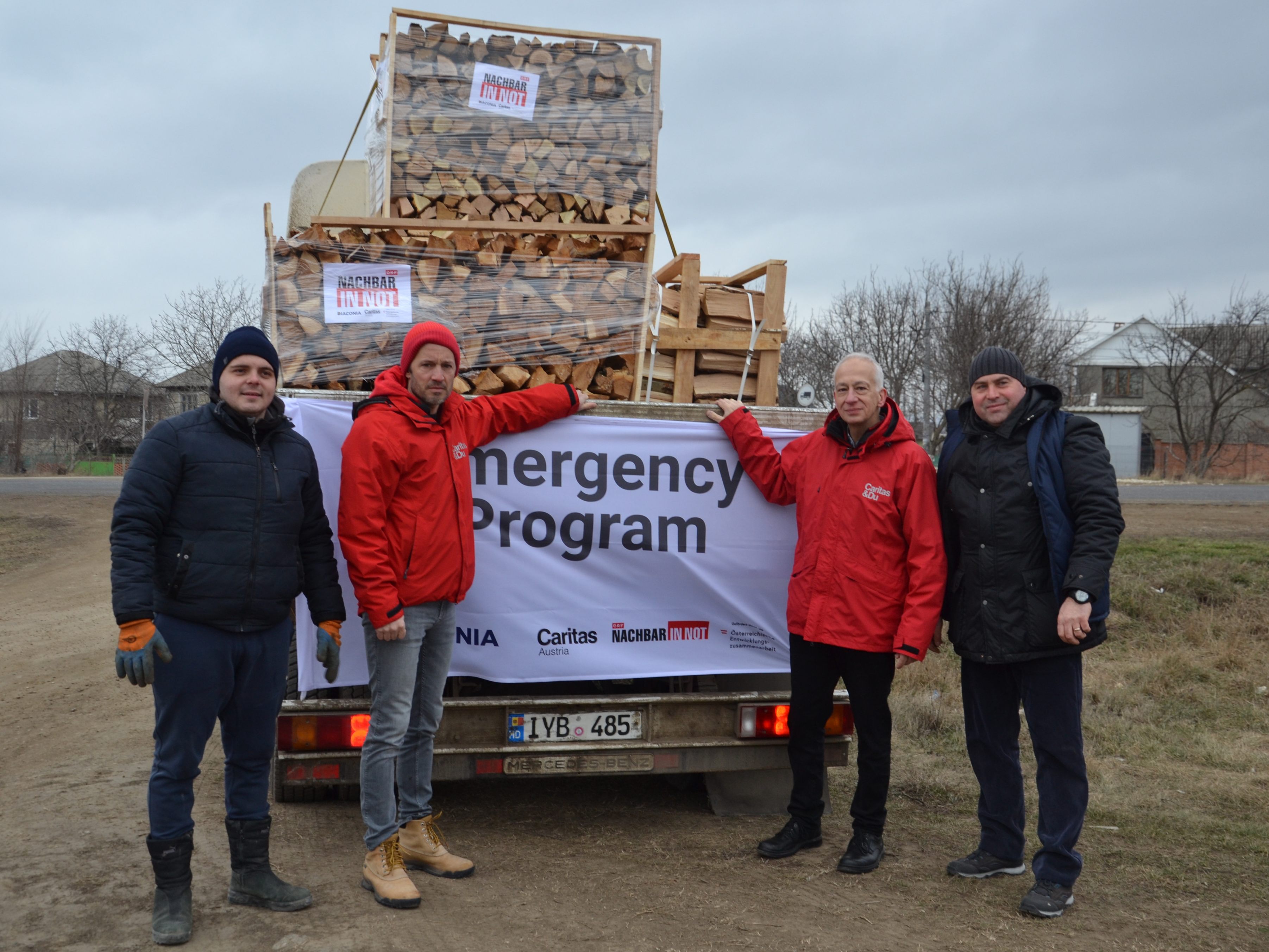 Caritas Wien-Generalsekretär Schwertner und Caritas-Direktor Landau machten sich in Moldau ein Bild von der Lage vor Ort. Caritas Wien-Generalsekretär Schwertner und Caritas-Direktor Landau machten sich in Moldau ein Bild von der Lage vor Ort.