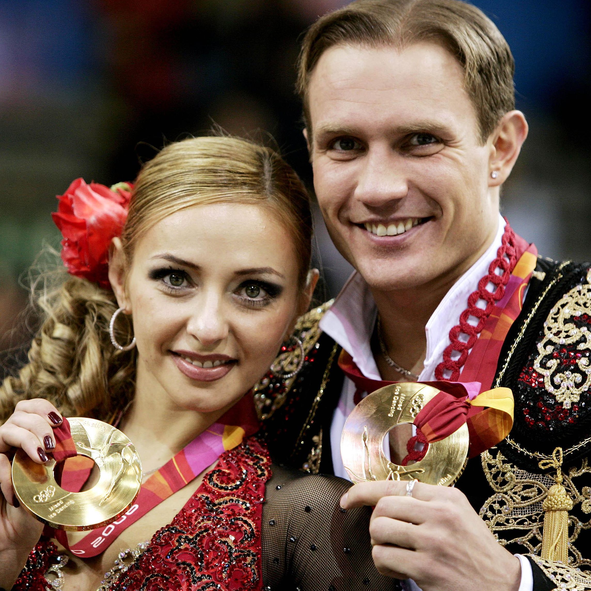 Roman Kostomarow gewann mit seiner Partnerin Tatiana Navka 2006 eine Olympia-Gold-Medaille.