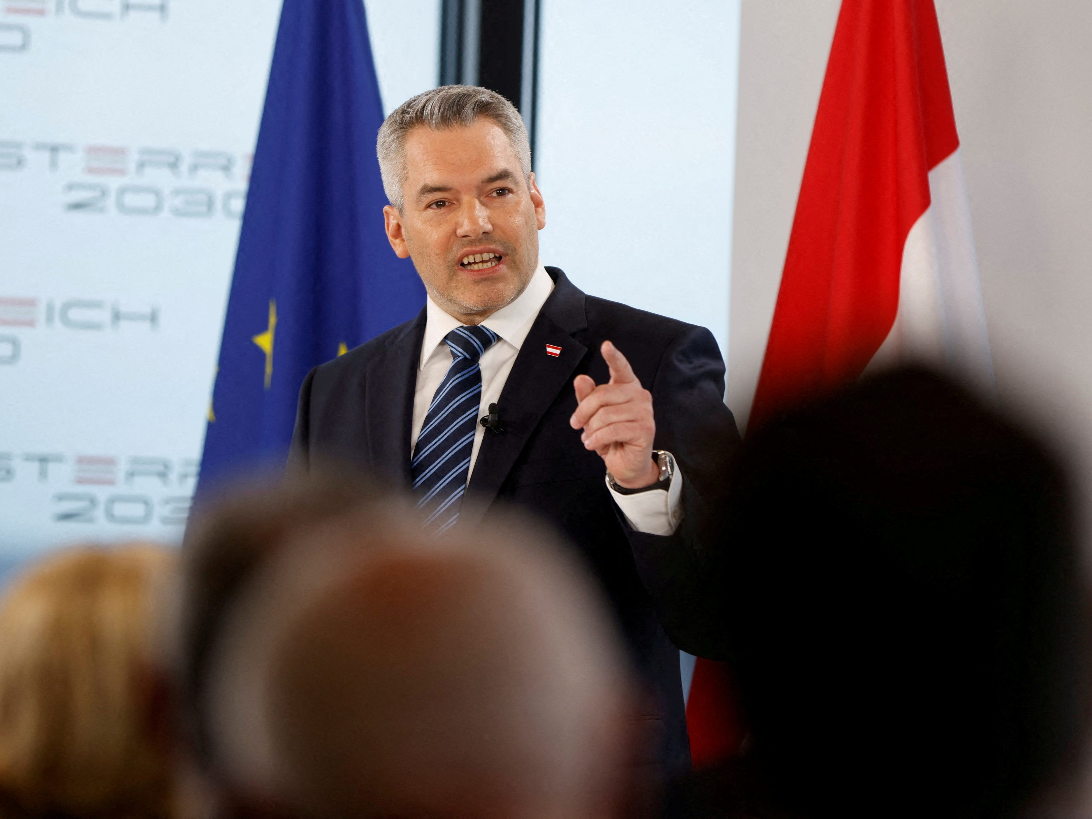 Bundeskanzler Karl Nehammer informiert im Anschluss an den Ministerrat über die aktuellen Themen.