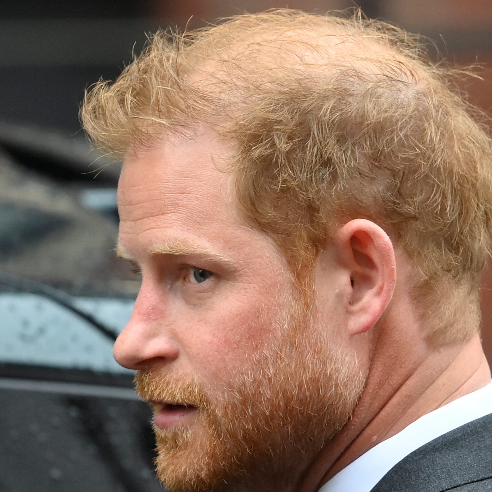 Prinz Harry vor der Anhörung in London.