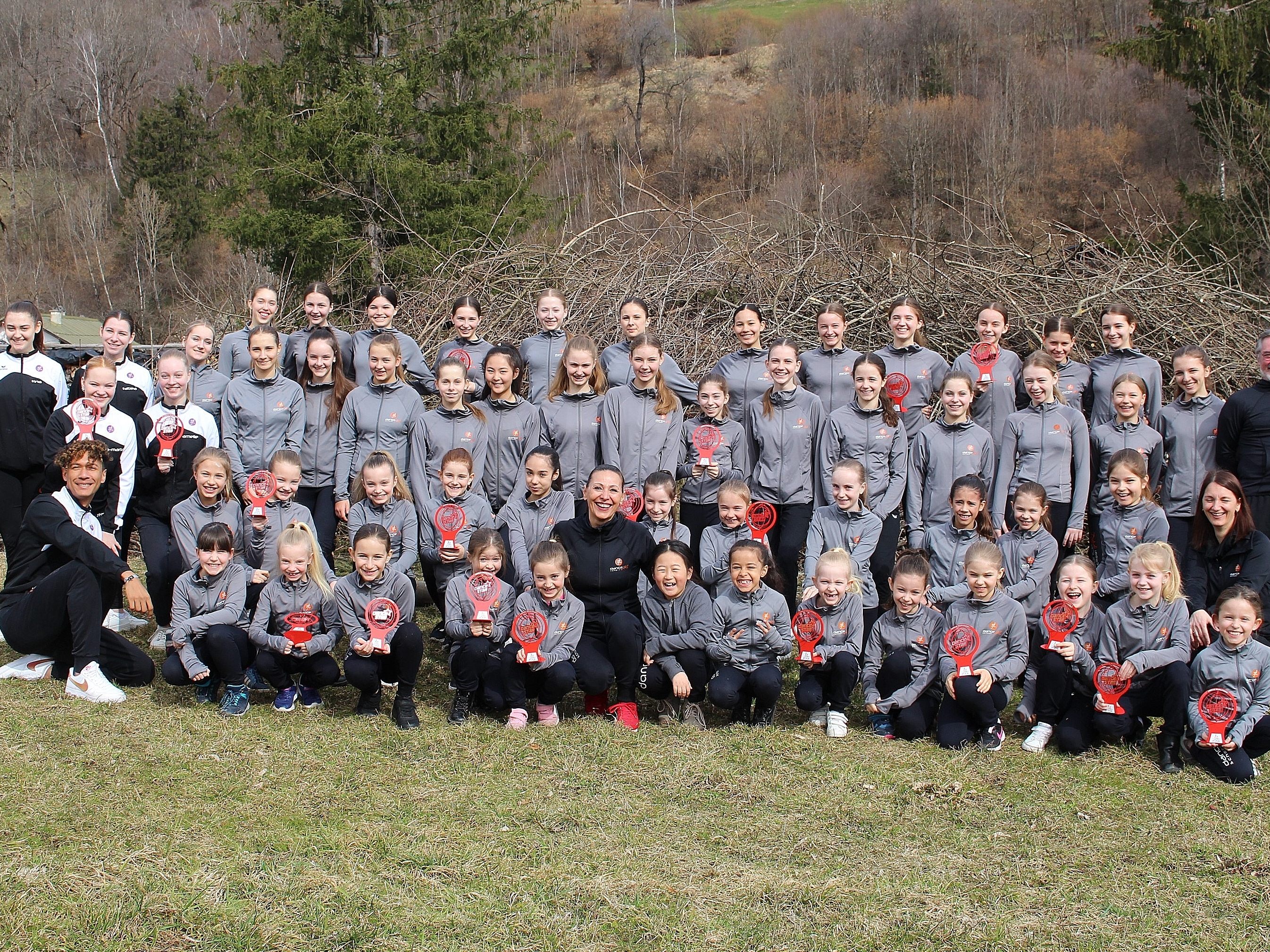 Die Dance Art School aus Dornbirn präsentierte sich bei der Qualifikation für den Dance World Cup von ihrer besten Seite und holte zahlreiche Auszeichnungen.