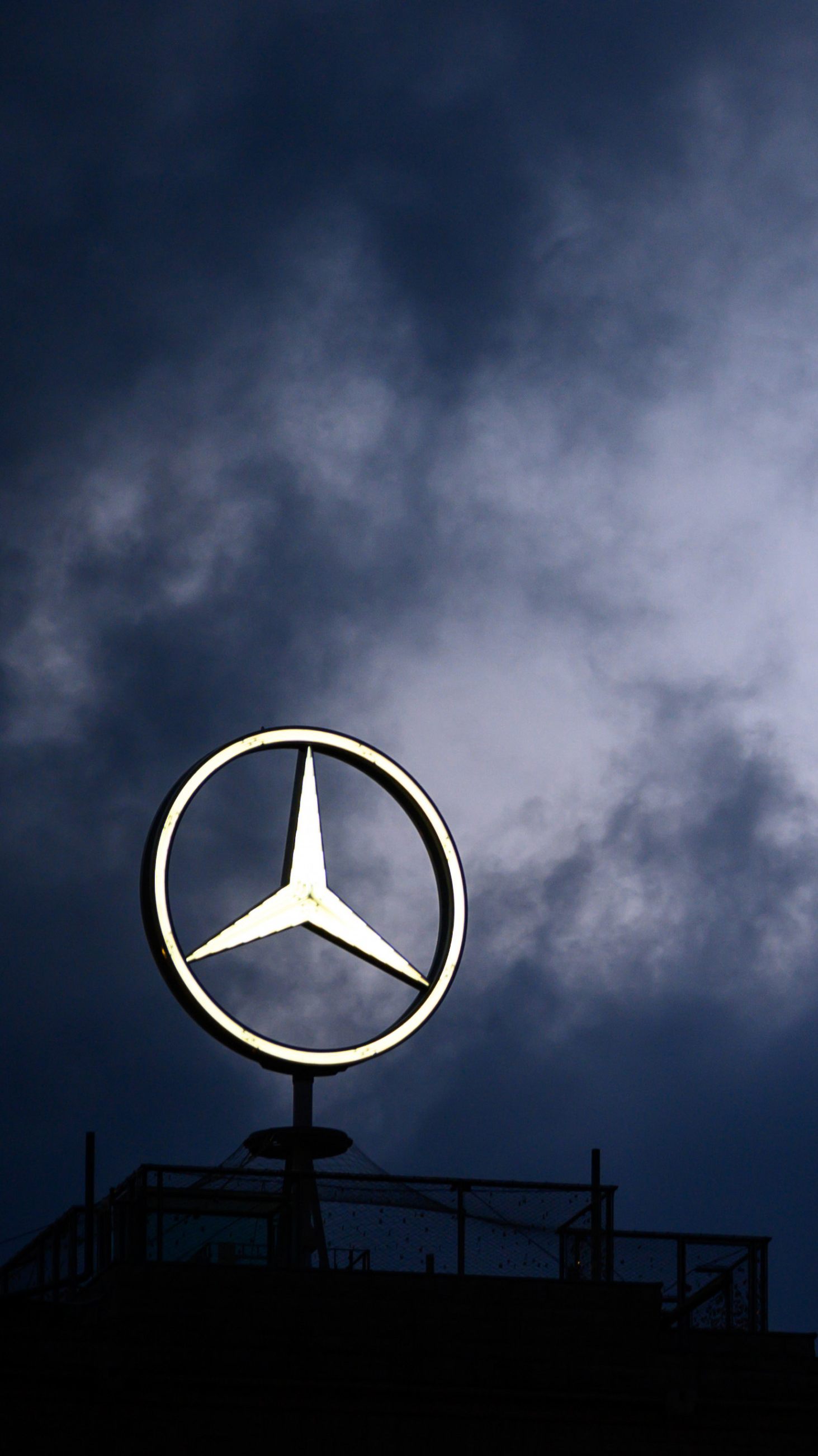 Mercedes muss für das Diesel-"Thermofenster" entschädigen.