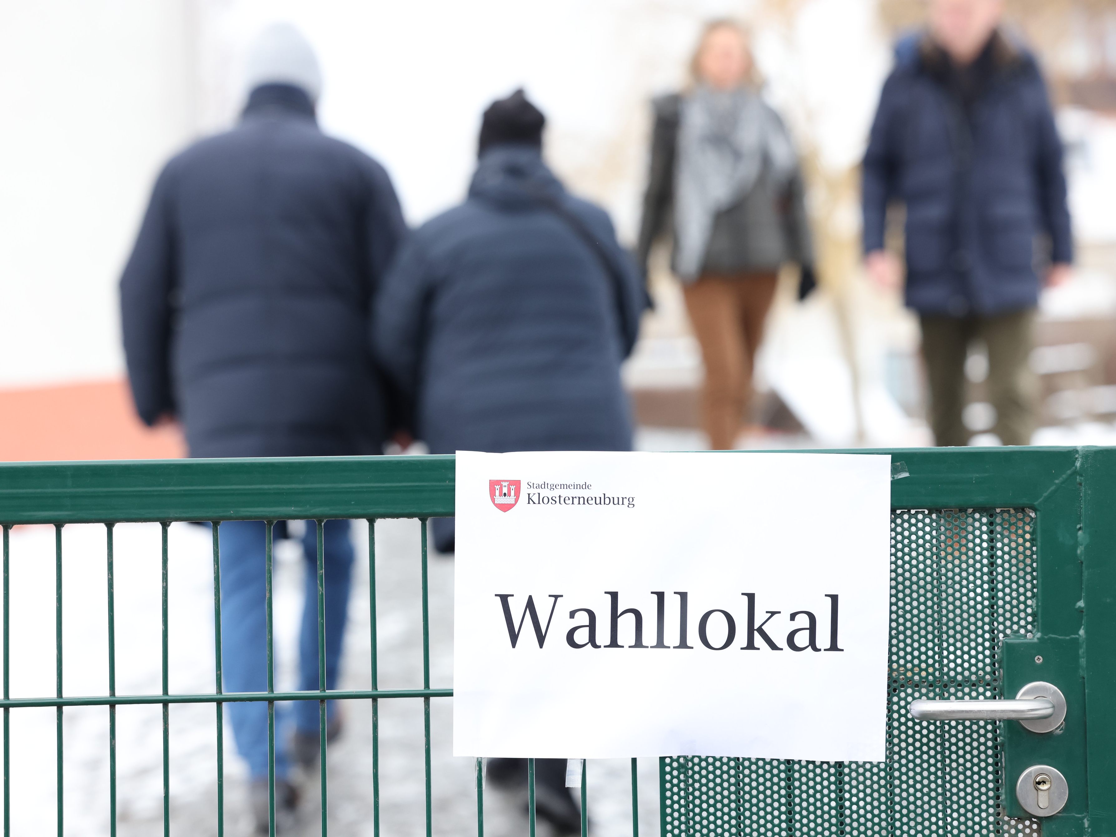 Bei den Landesregierungen sind Schwarz und Rot noch dominant. Bei den Landesregierungen sind Schwarz und Rot noch dominant.