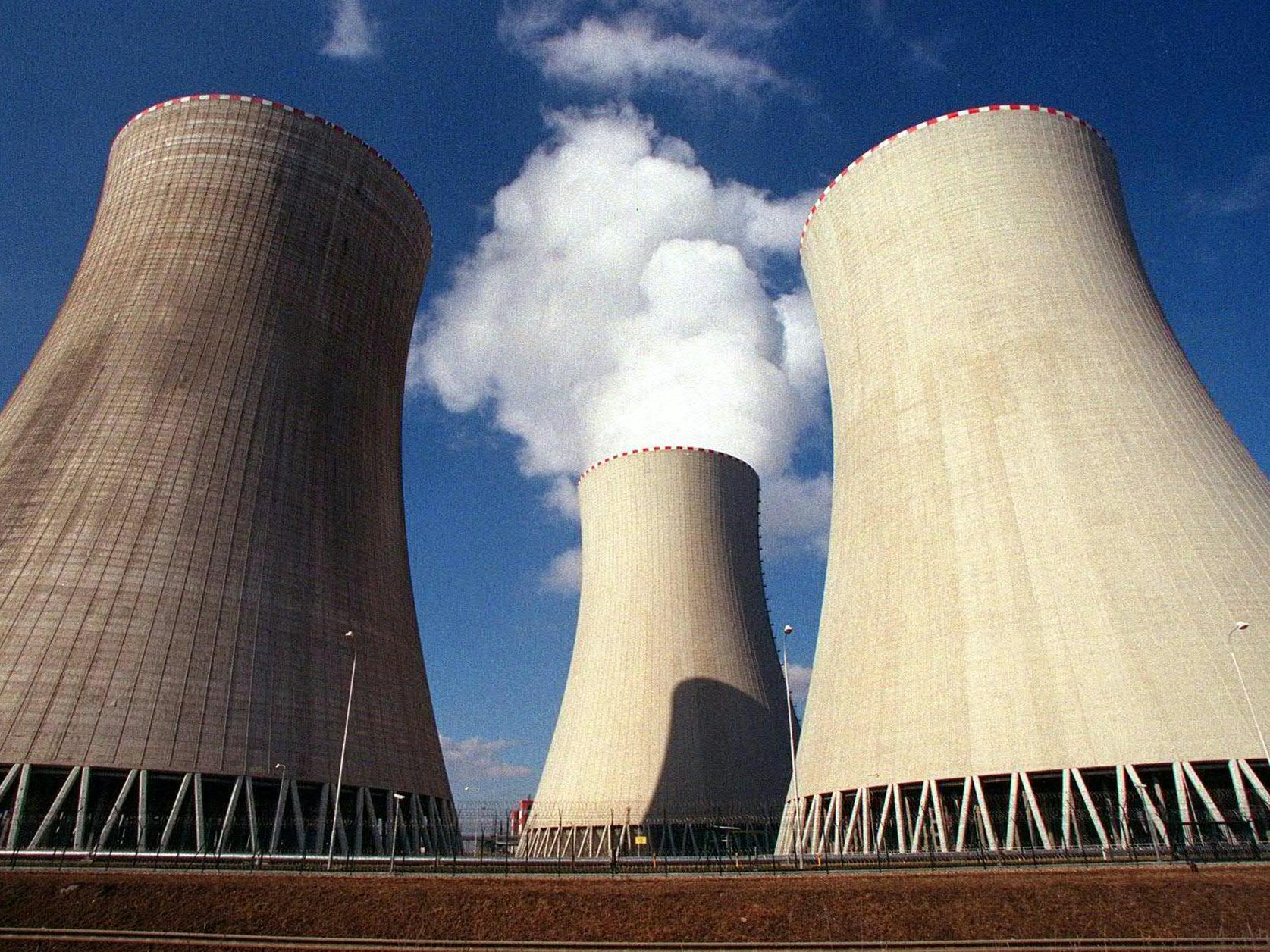 Insgesamt sieben EU-Staaten sind gegen Atomkraft als "Erneuerbare". Insgesamt sieben EU-Staaten sind gegen Atomkraft als "Erneuerbare".