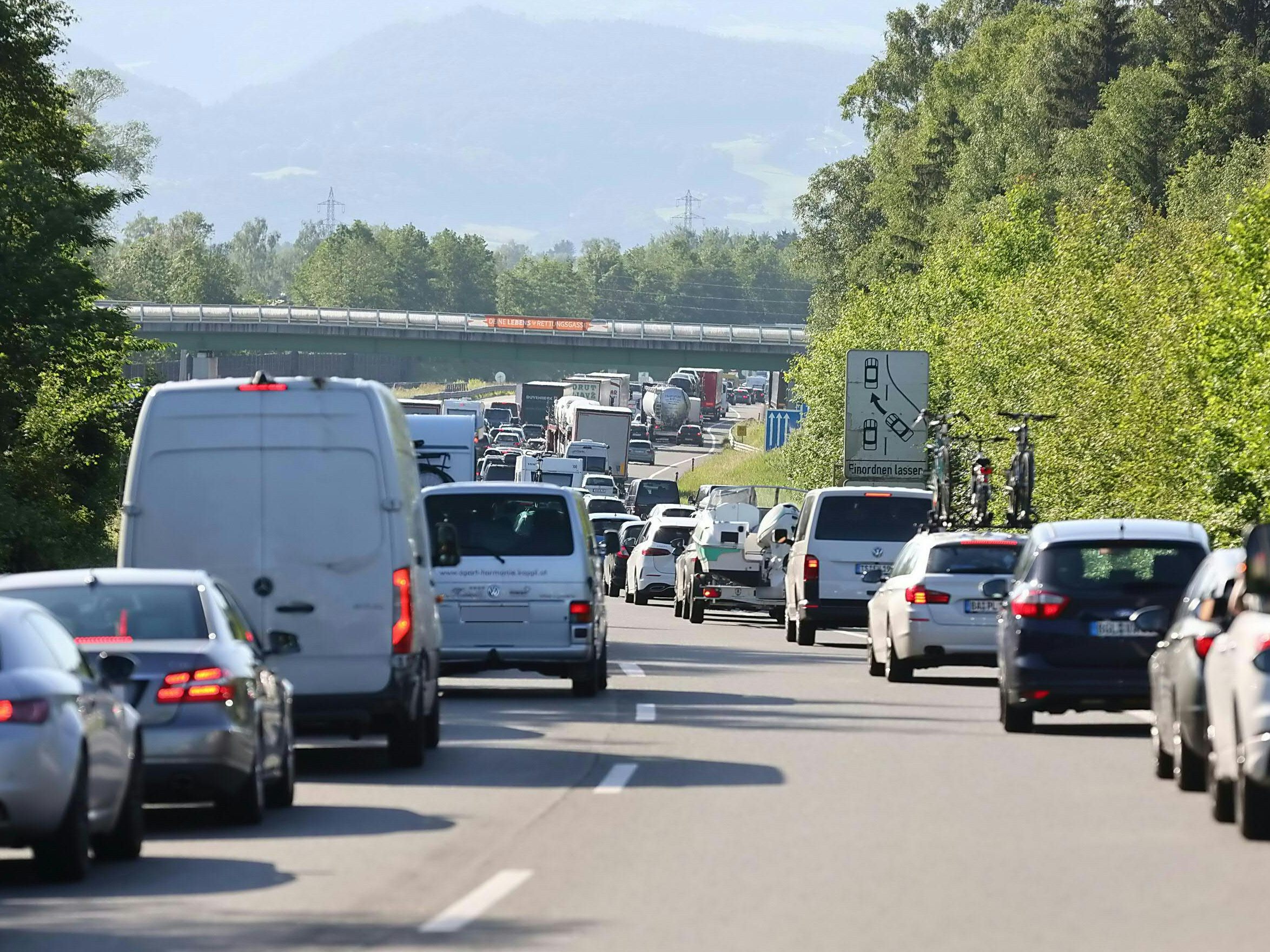 Der Osterreiseverkehr sorgt am Wochenende für Staus in Österreich.