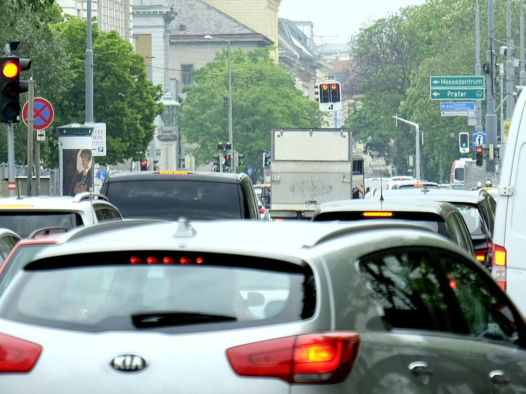 Am Montagabend müssen Verkehrsteilnehmer in Wien mit Stau rechnen. Am Montagabend müssen Verkehrsteilnehmer in Wien mit Stau rechnen.