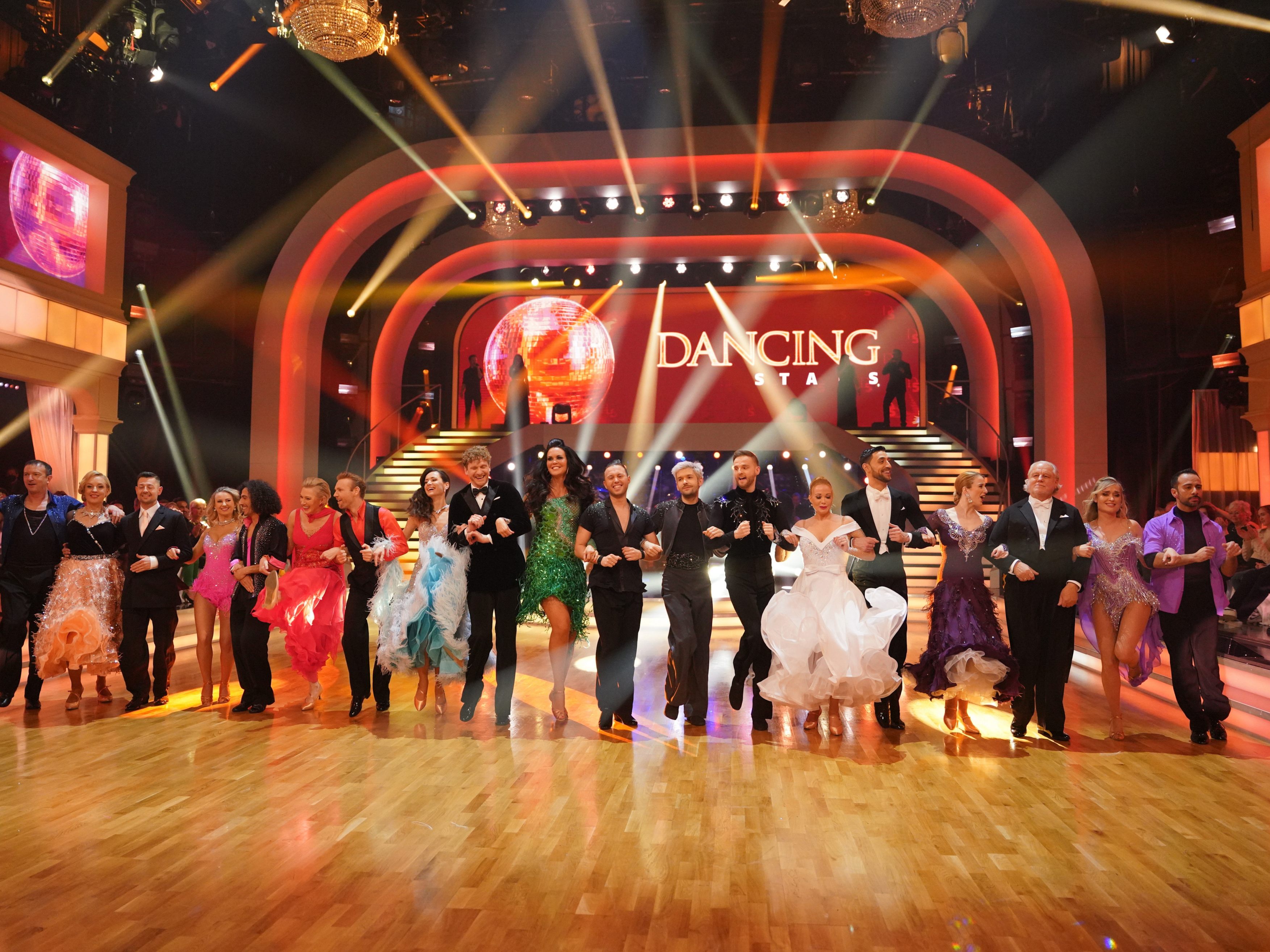 Am Freitagabend startete die 15. Staffel der ORF-"Dancing Stars". Am Freitagabend startete die 15. Staffel der ORF-"Dancing Stars".