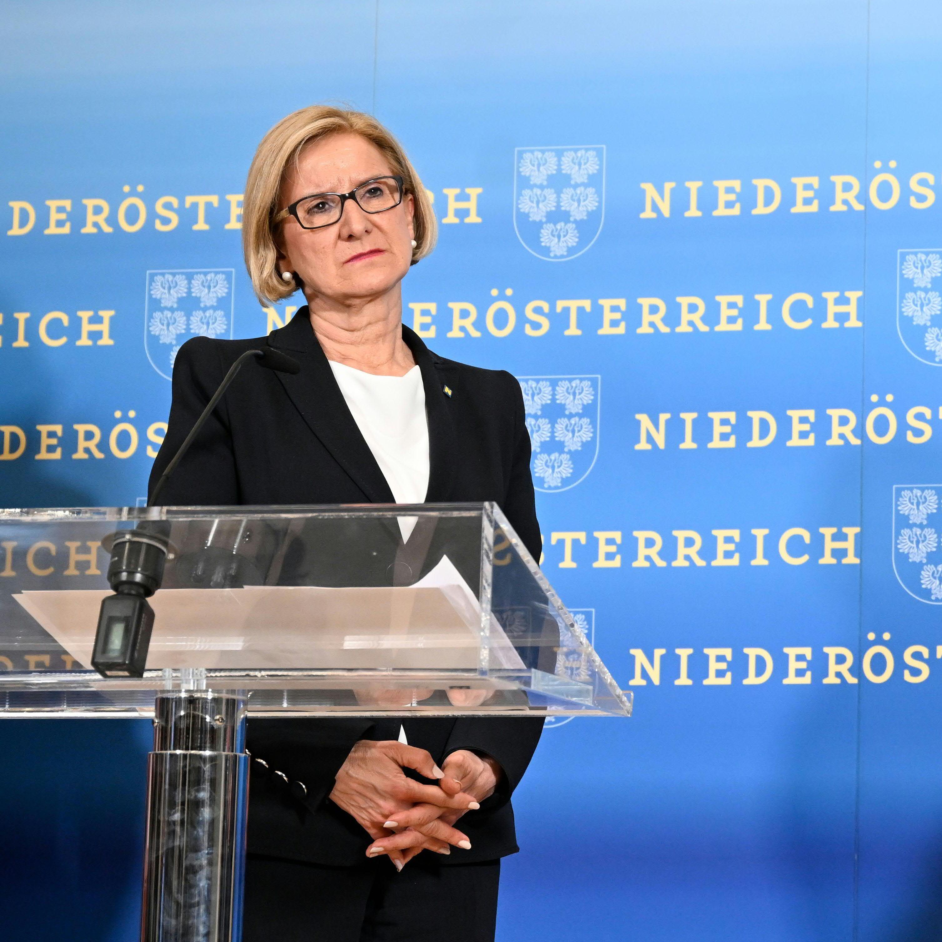 Nach der NÖ-Wahl reißt die Kritik am Bündnis von ÖVP und FPÖ nicht ab.