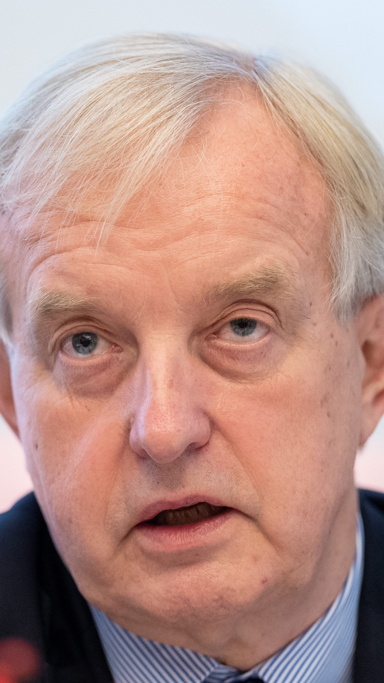 Der Wiener Ärztekammer-Präsidient Johannes Steinhart sieht sich in der Causa Equipment4Ordi durch einen Bericht entlastet.