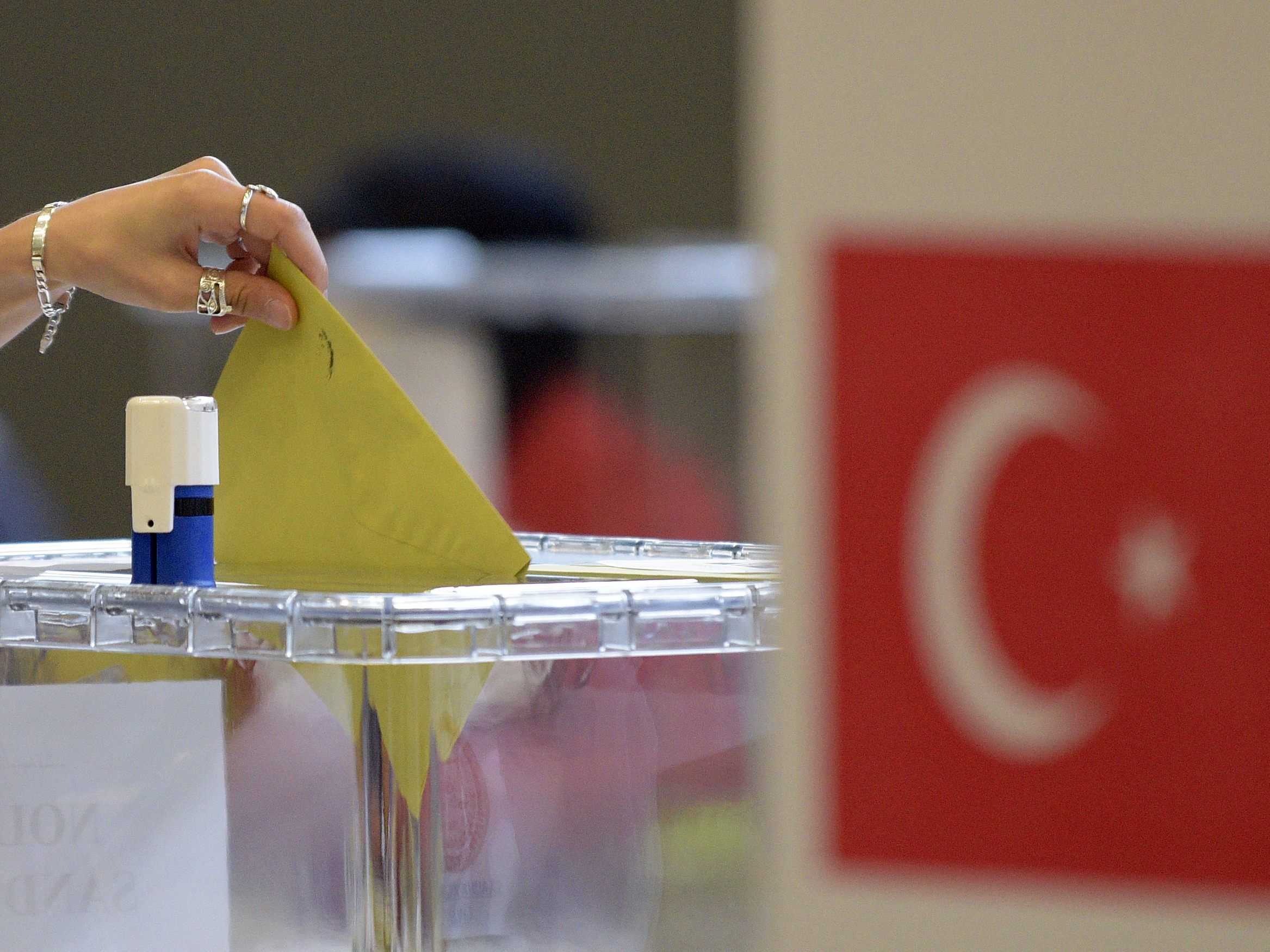 Auslandstürken können ab 27. April abstimmen. Auslandstürken können ab 27. April abstimmen.