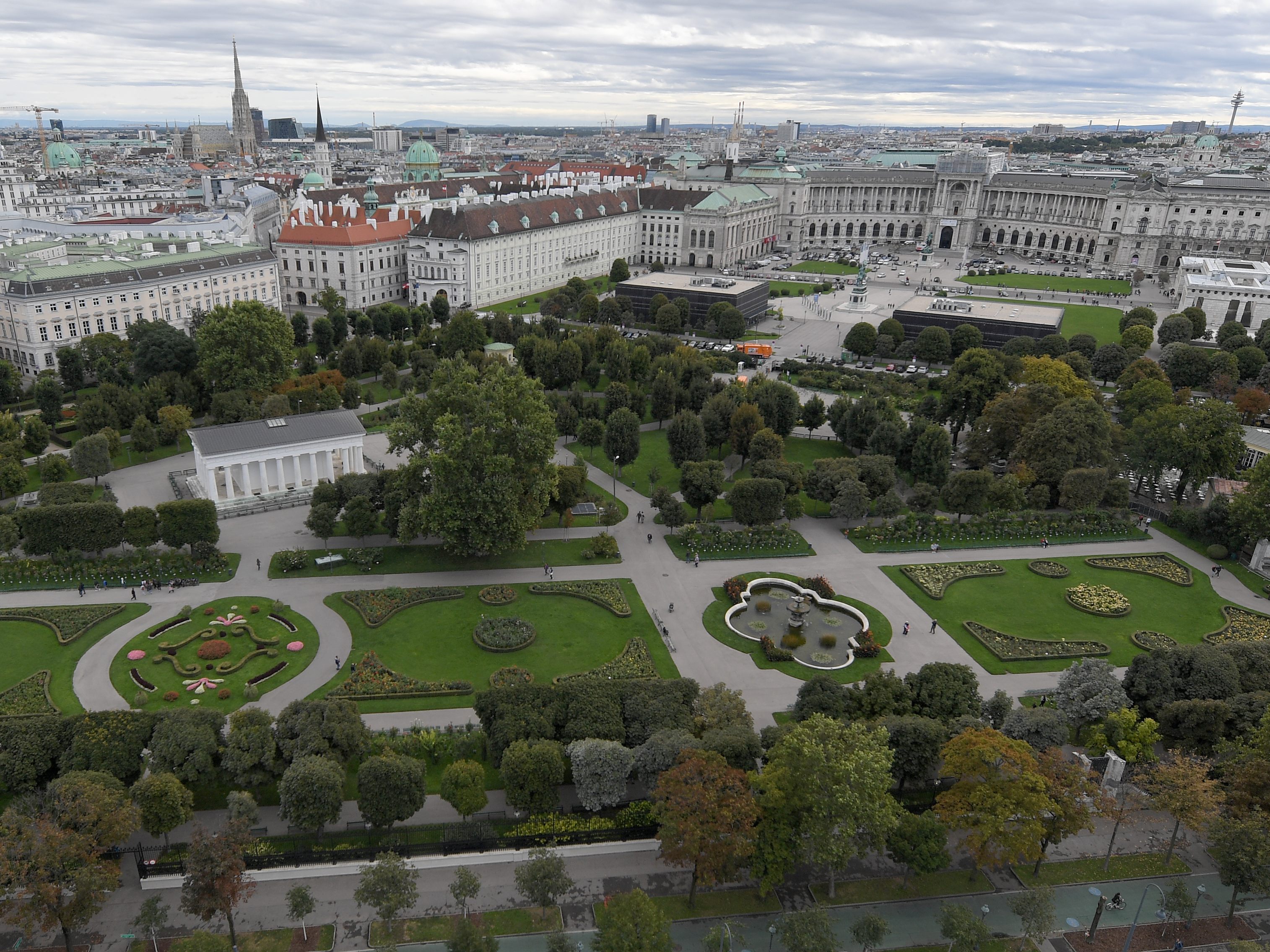 Vor 200 Jahren wurde der Wiener Volksgarten eröffnet. Vor 200 Jahren wurde der Wiener Volksgarten eröffnet.