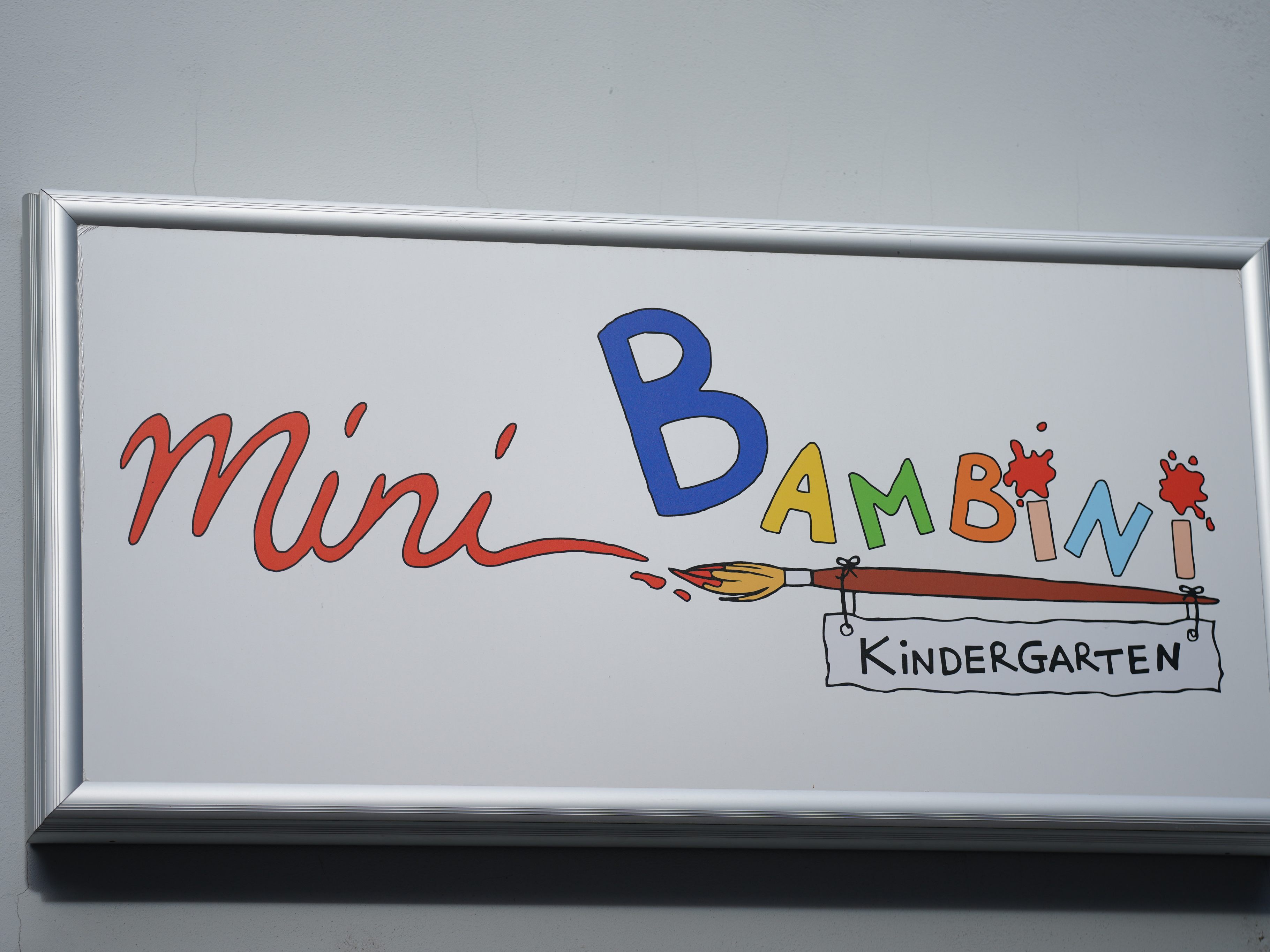 Wochenende nicht ohne Platzsuche für Minibambini-Kinder. Wochenende nicht ohne Platzsuche für Minibambini-Kinder.