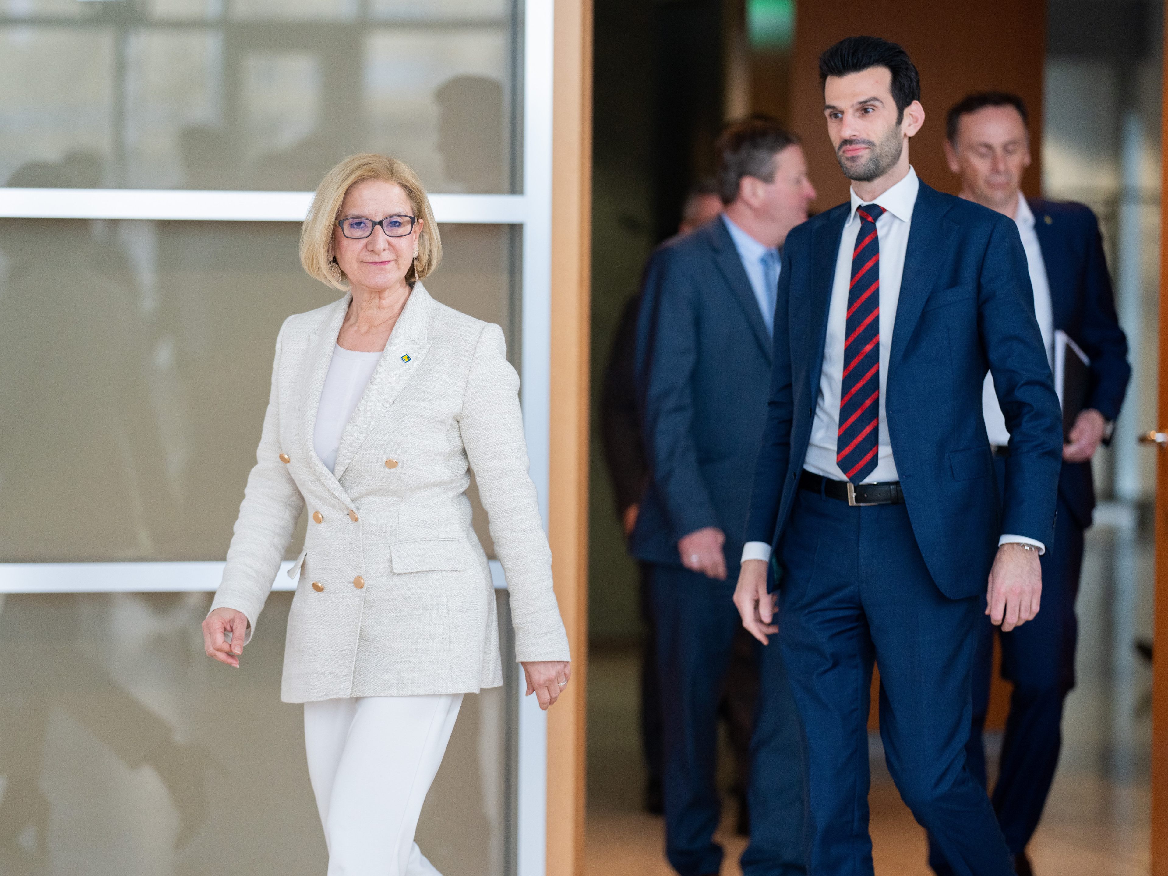 Livestream: Das Arbeitsübereinkommen von ÖVP und FPÖ.