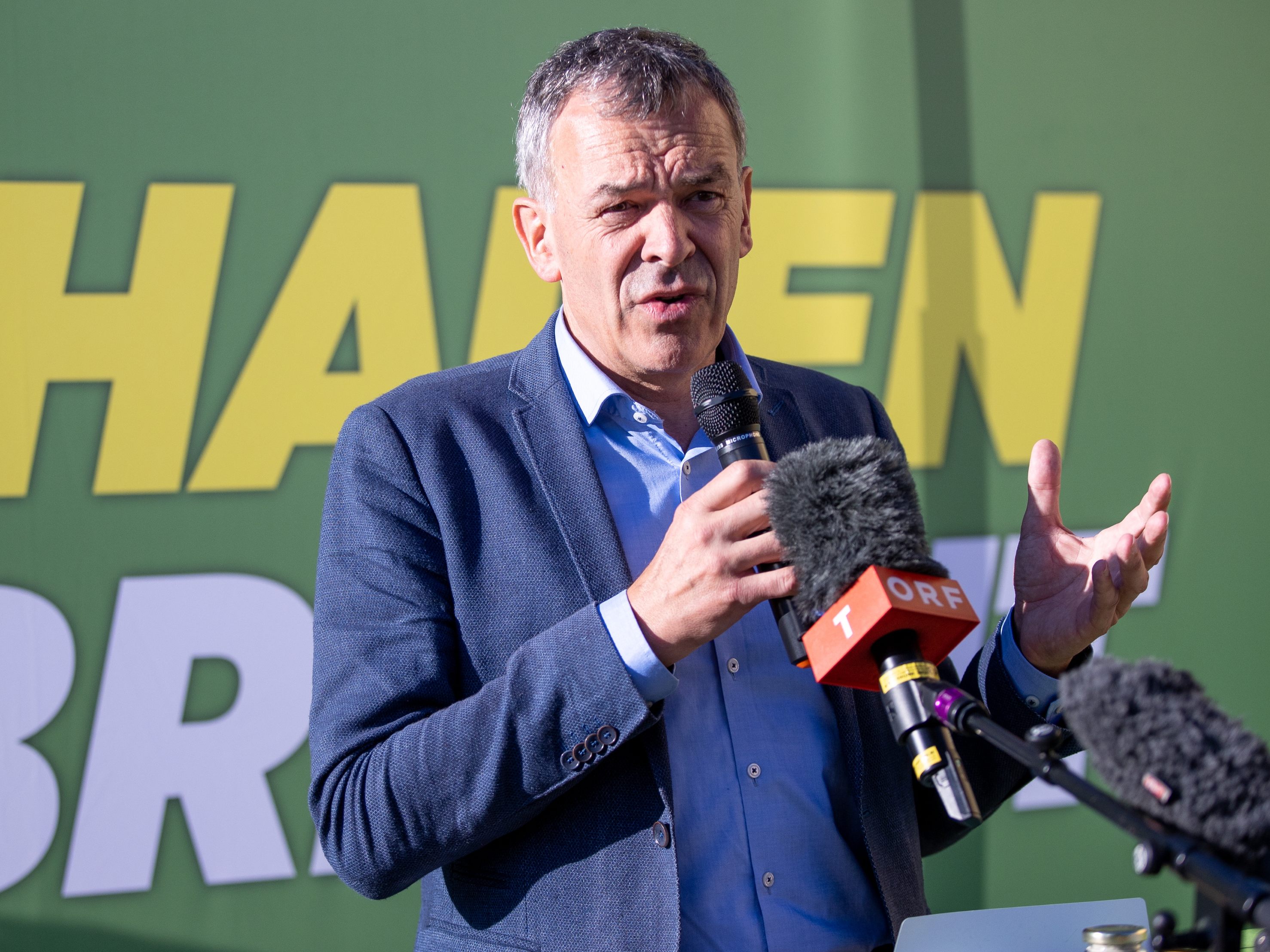 Wegen Untreue und Amtsmissbrauchs: Willi wird als Verdächtiger, nicht als Beschuldigter geführt. Wegen Untreue und Amtsmissbrauchs: Willi wird als Verdächtiger, nicht als Beschuldigter geführt.