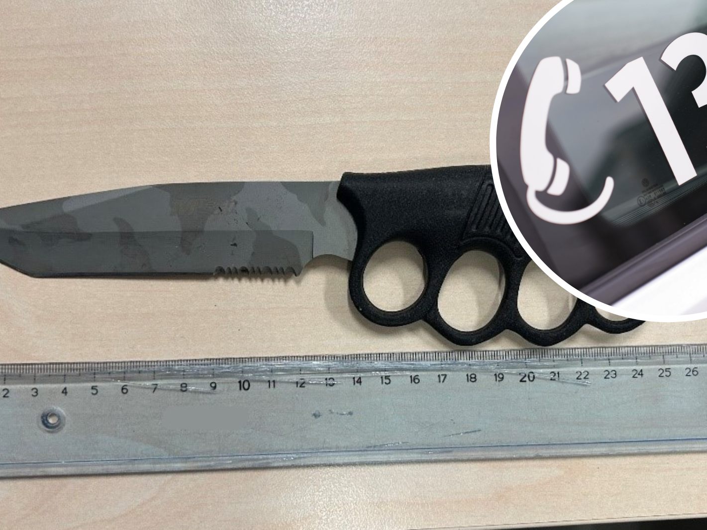 In Wien-Liesing drohte ein Mann seinen Nachbarn mit einem Messer.