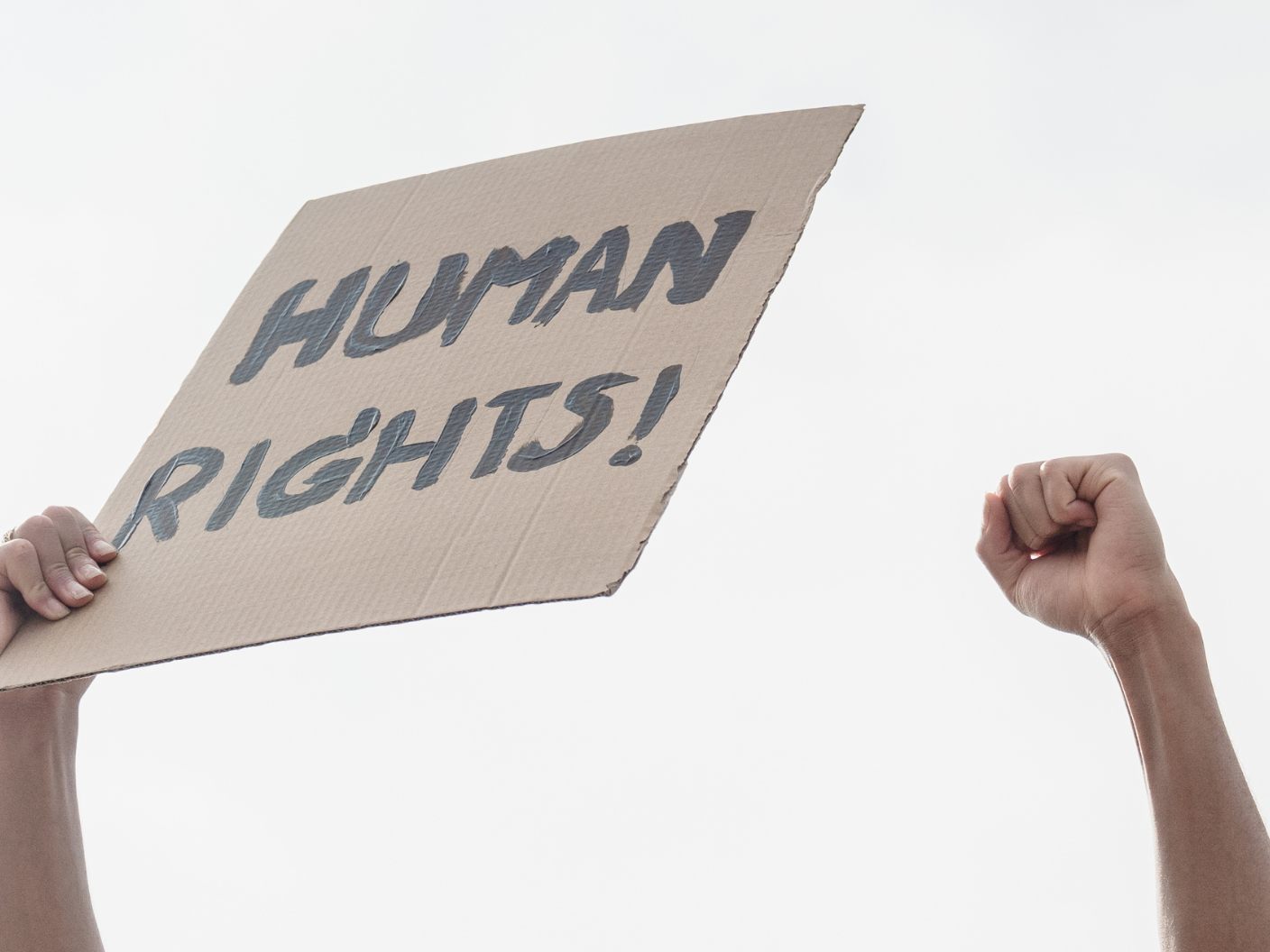 Laut Amnesty sind die Menschenrechte in Österreich am Wendepunkt. Laut Amnesty sind die Menschenrechte in Österreich am Wendepunkt.