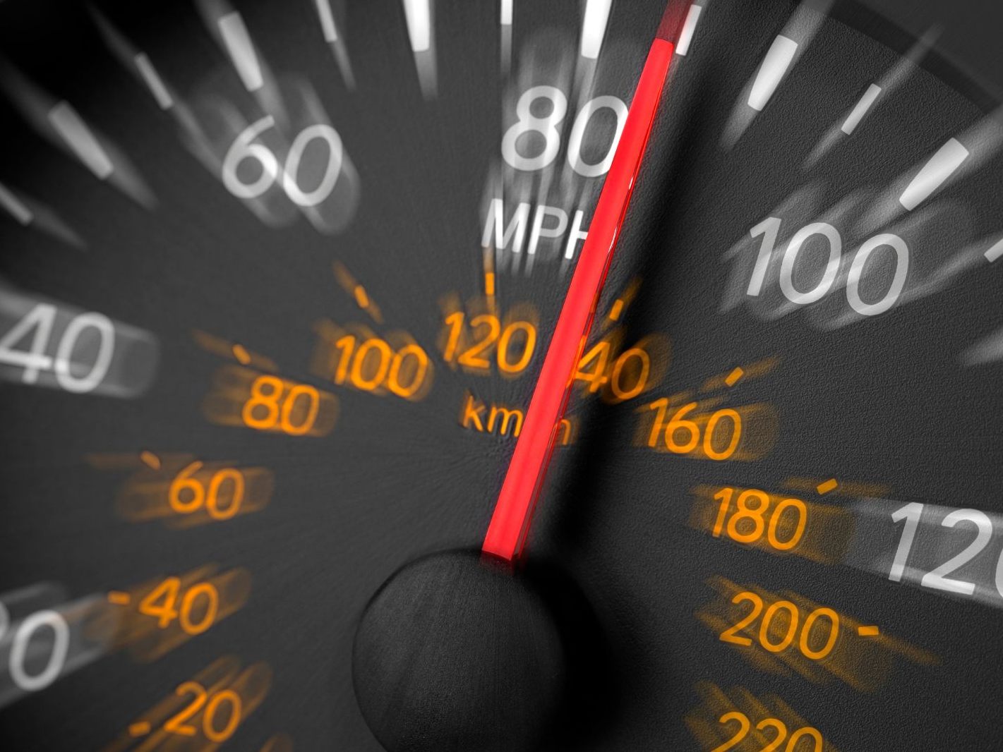 Ein 24-jähriger Raser fuhr mit 119 km/h durchs Stadtgebiet in Niederösterreich.