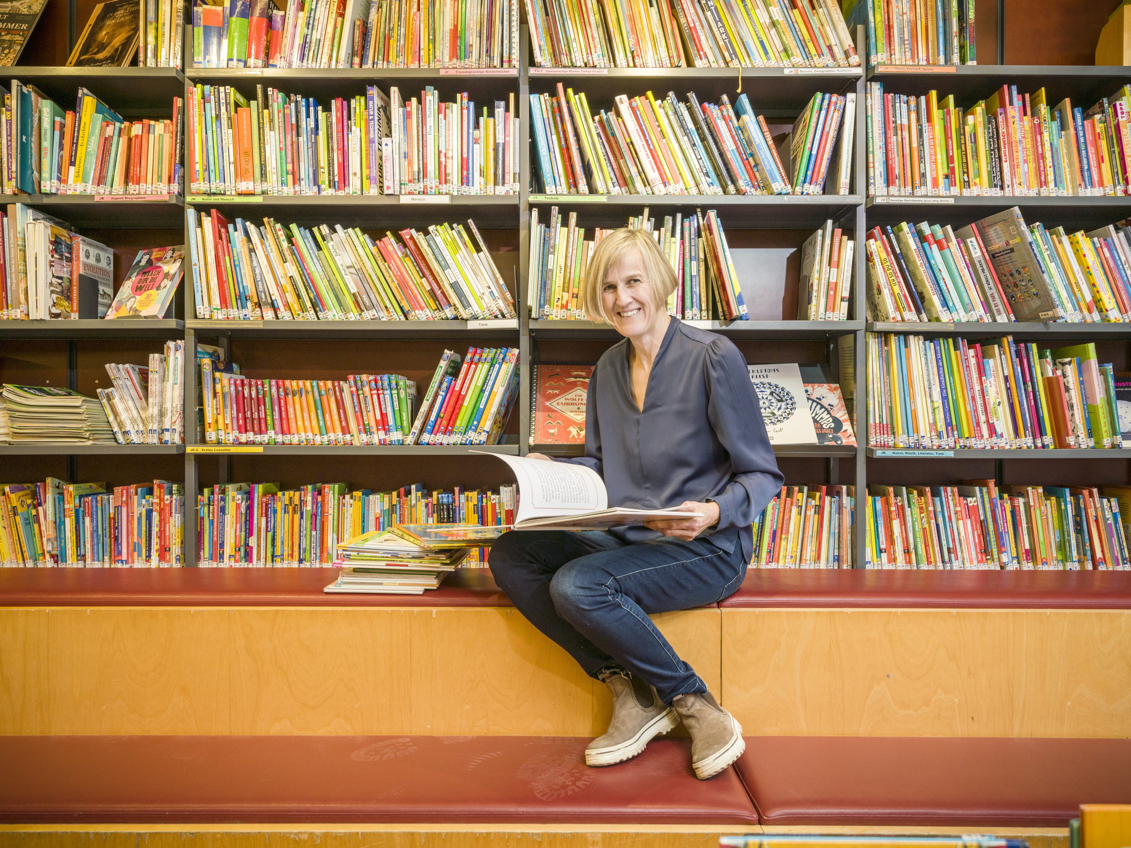 Bibliotheken suchen Freiwillige in Groß Feldkirch. Im Bild Sonja Teufel-Müller.