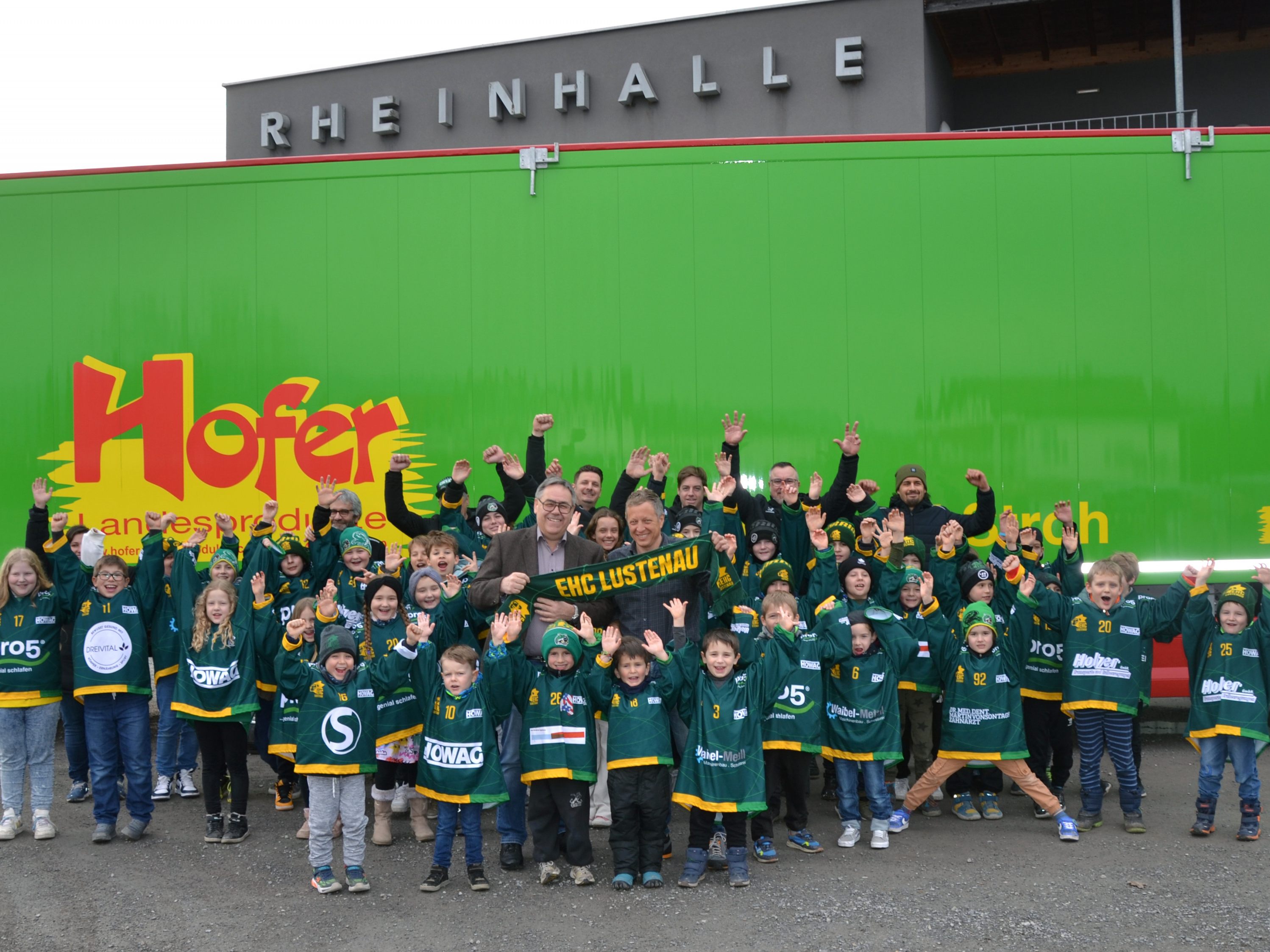 Die Nachwuchs-Teams freuen sich über den neuen Premium Sponsor