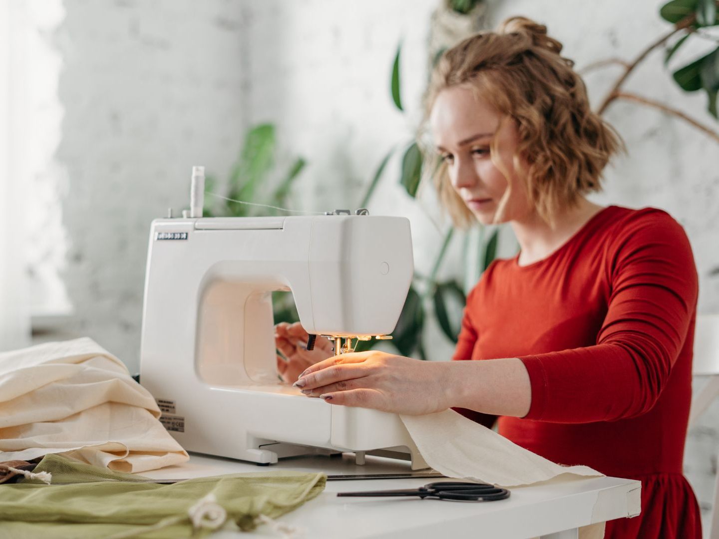 Schneiderei-Interessierte können Ende März 2023 den Schneiderei-Markt in der Orangerie des Schloss Schönbrunn besuchen.