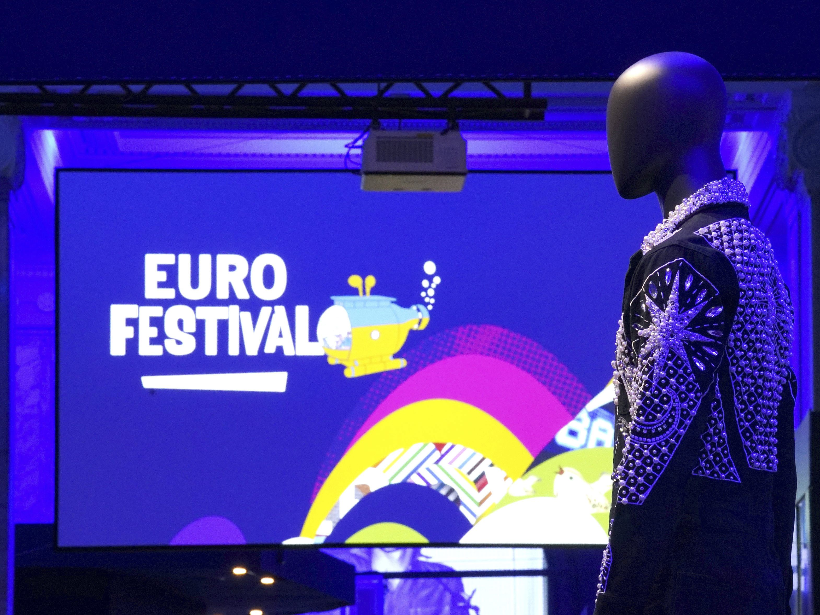 Unter dem Titel "EuroFestival" wird in Liverpool gefeiert. Unter dem Titel "EuroFestival" wird in Liverpool gefeiert.