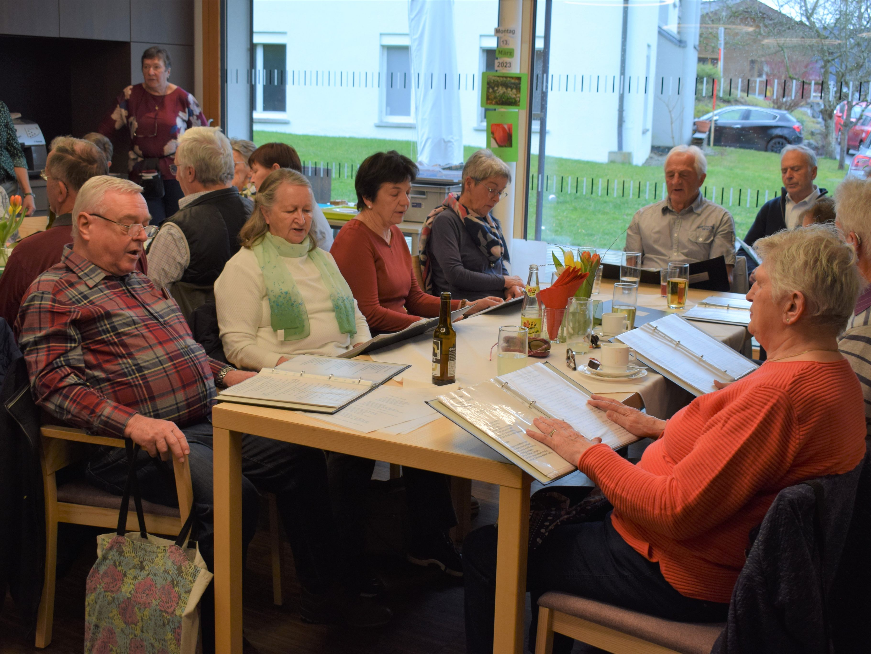 Beste Stimmung beim gemeinsamen Singen unter Gleichgesinnten.