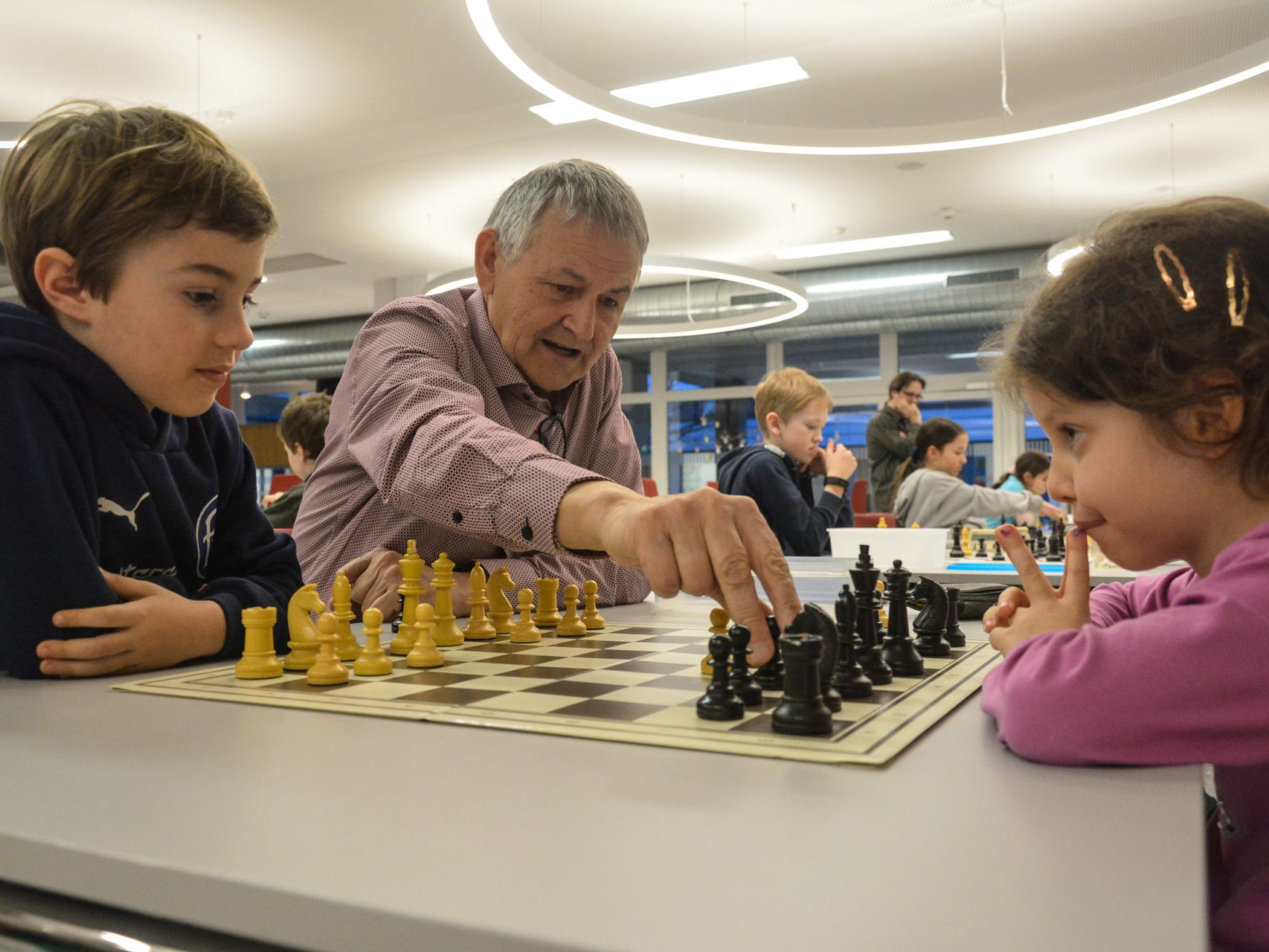Beim Schachklub Lustenau lernen schon die Kleinsten das Strategiespiel.