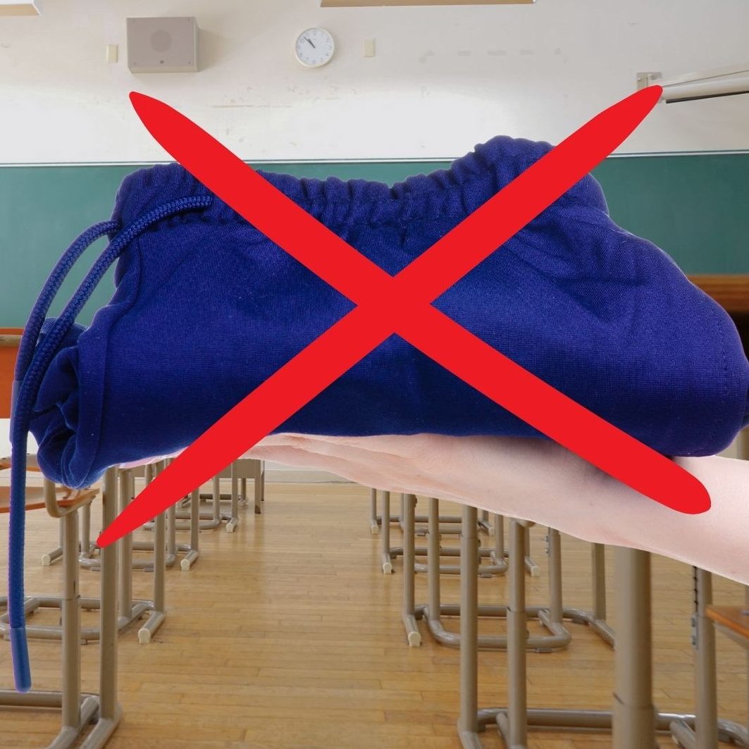 Gibt es bald ein Jogginghosenverbot in Schulen?