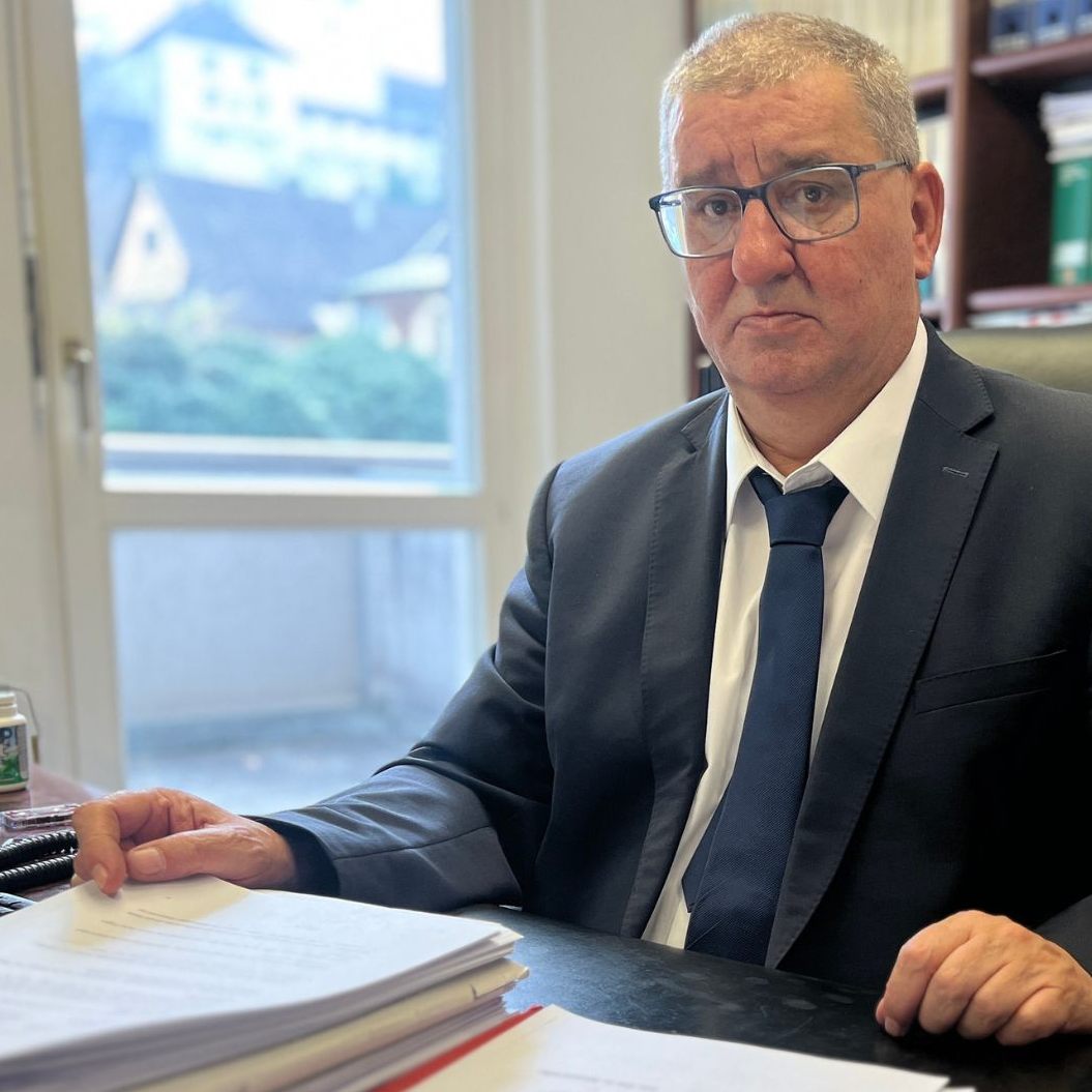 Mag. German Bertsch vertritt den Hauptverdächtigen, der die Tat vehement bestreitet.