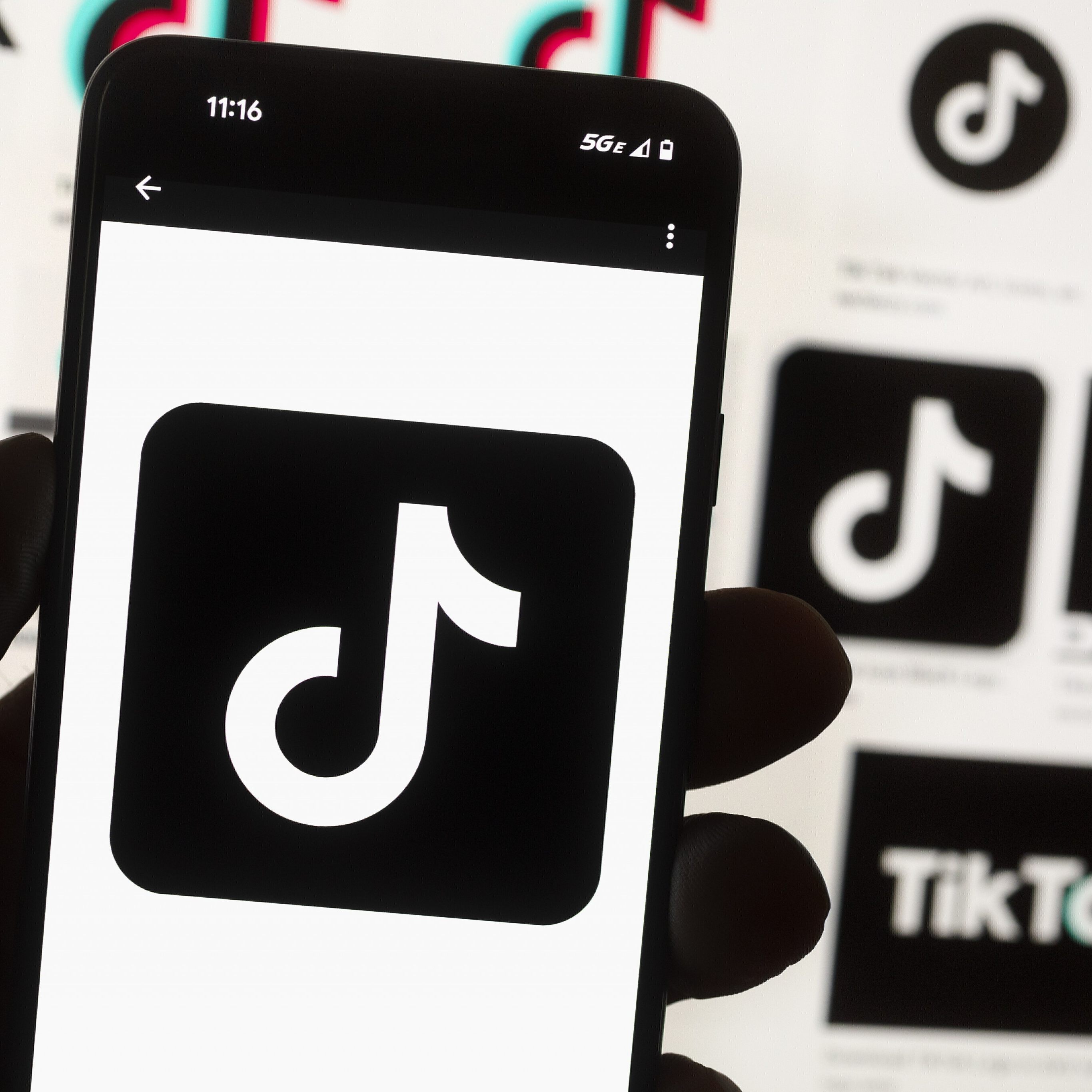 Ein generelles TikTok-Verbot in westlichen Ländern wird diskutiert.