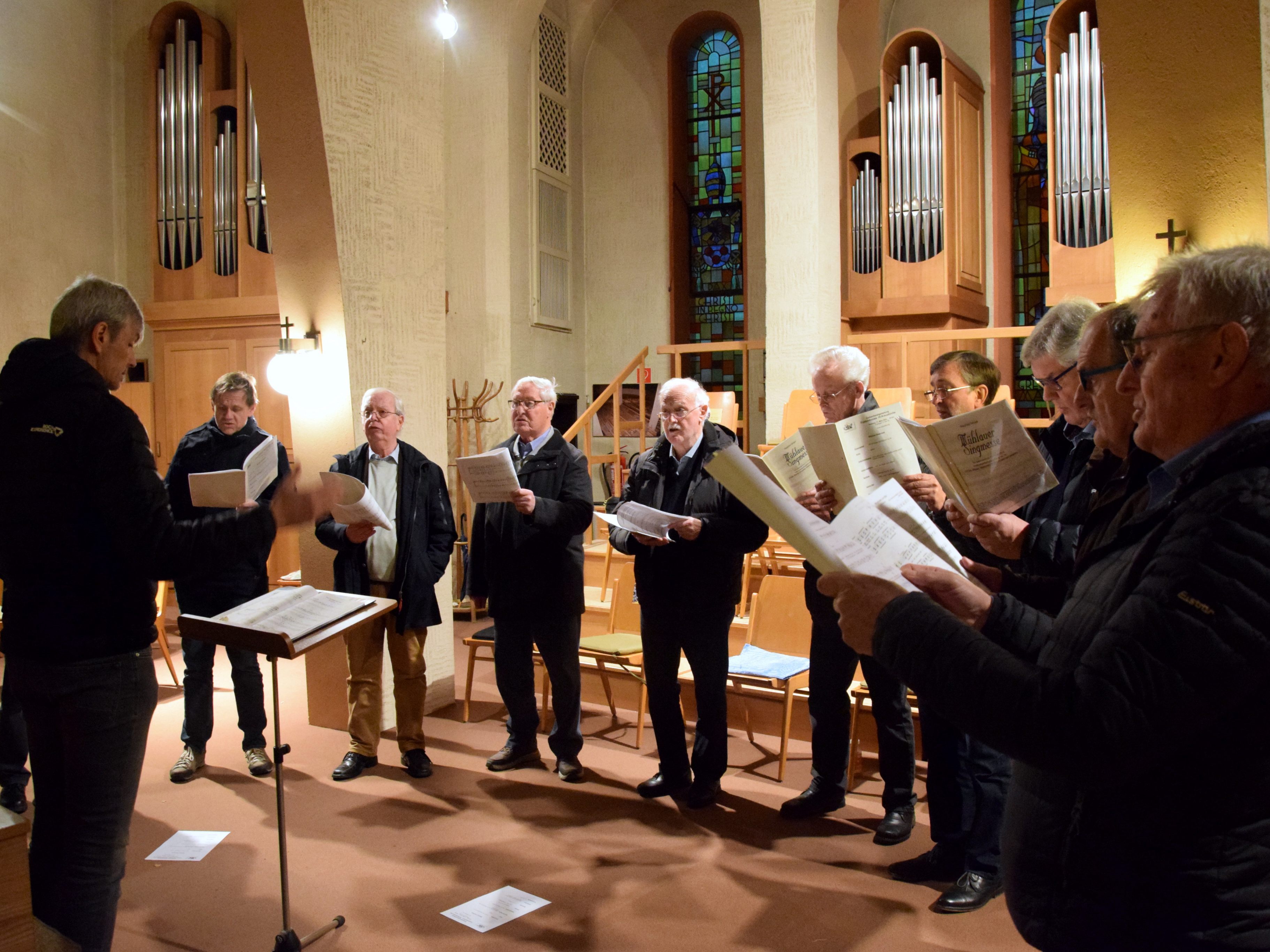 Den letzten Fastengottesdienst dieses Jahres in der Kirche des Franziskanerklosters in Bludenz wird der Franziskanerchor mitgestalten - hier beim Fastengottesdienst in der Heilig-Kreuzkirche, März 2023. Den letzten Fastengottesdienst dieses Jahres in der Kirche des Franziskanerklosters in Bludenz wird der Franziskanerchor mitgestalten - hier beim Fastengottesdienst in der Heilig-Kreuzkirche, März 2023.