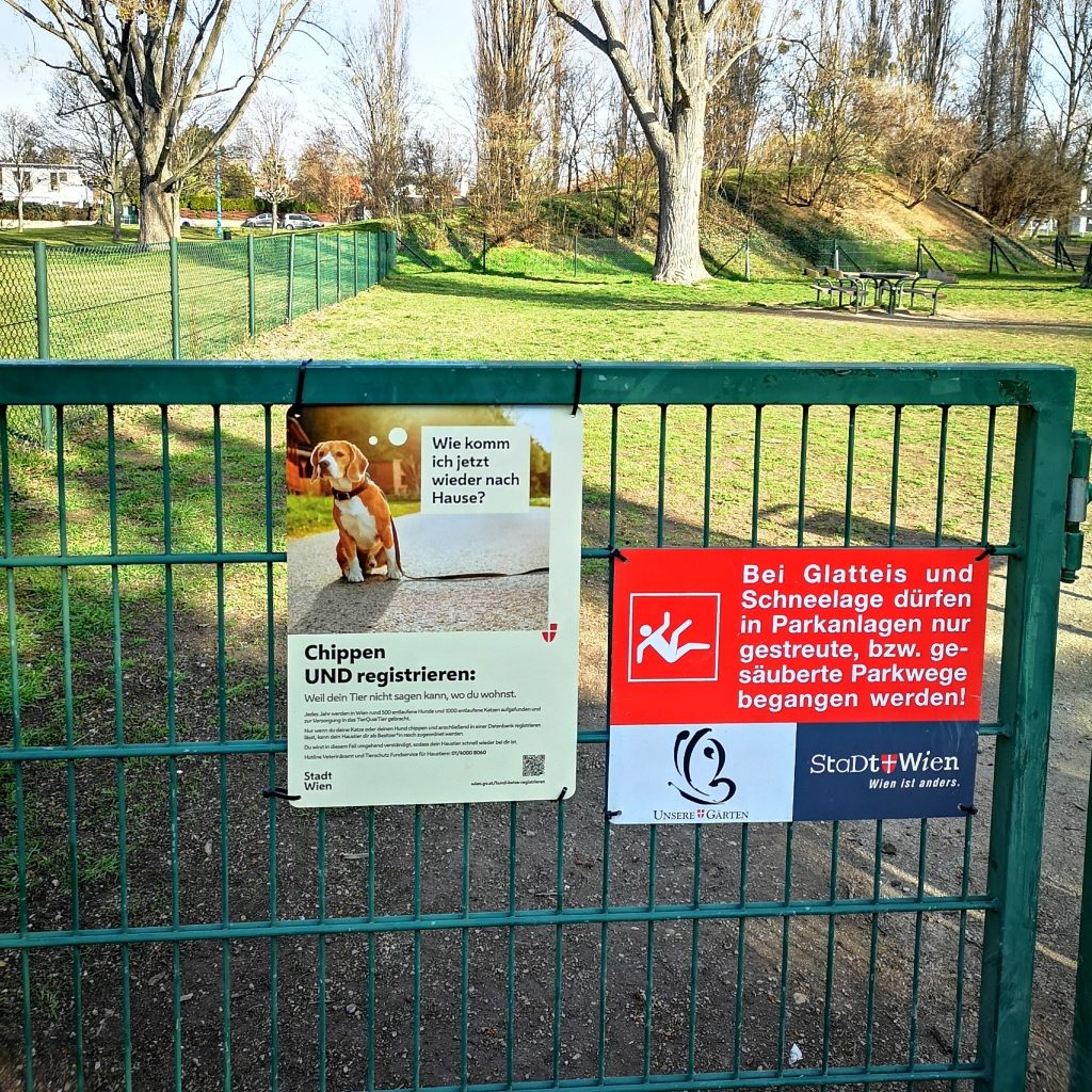 Die neuen Schilder bei Wiener Hundezonen.