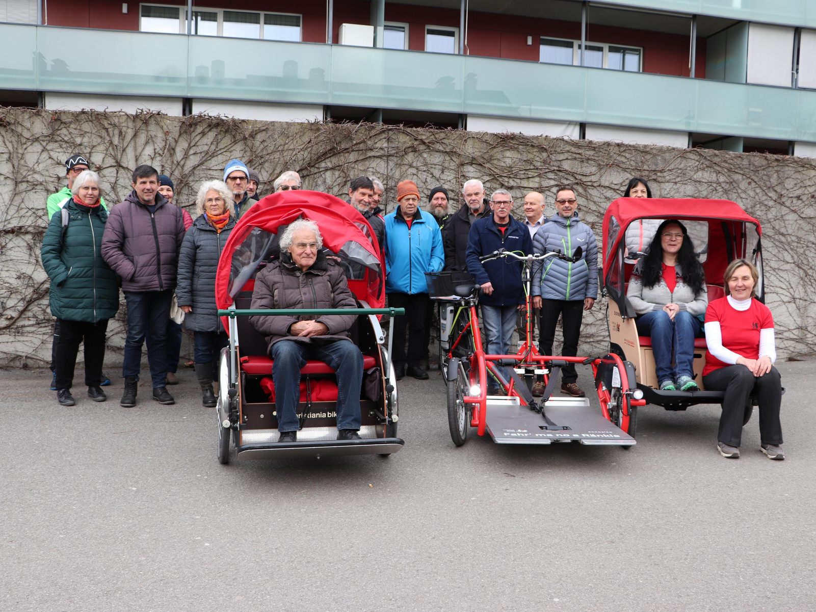 Fahrsicherheitstraining mit den Rikschas.