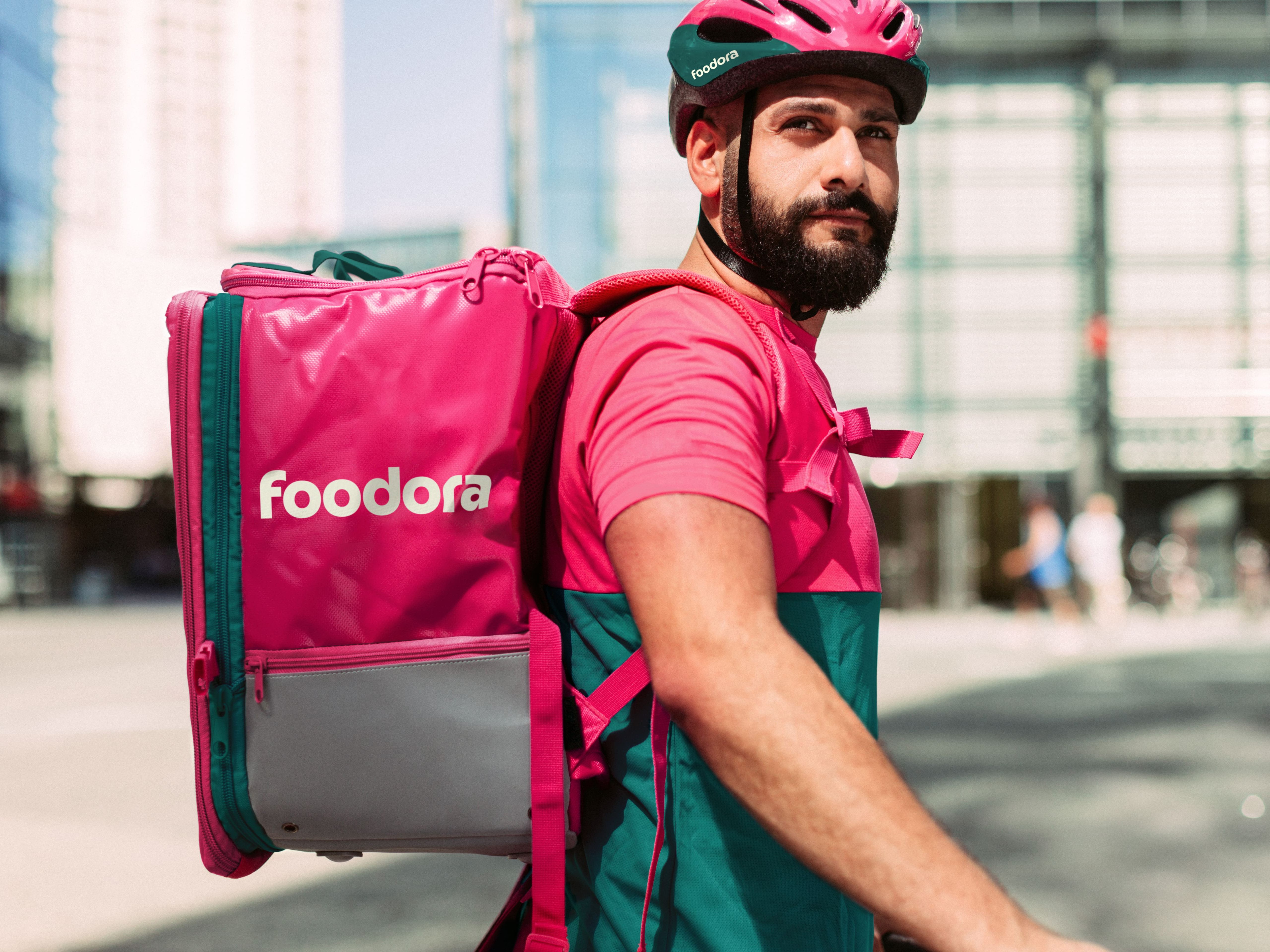 Aus Grün wird Pink: mjam startet als foodora in die Zukunft. Aus Grün wird Pink: mjam startet als foodora in die Zukunft.
