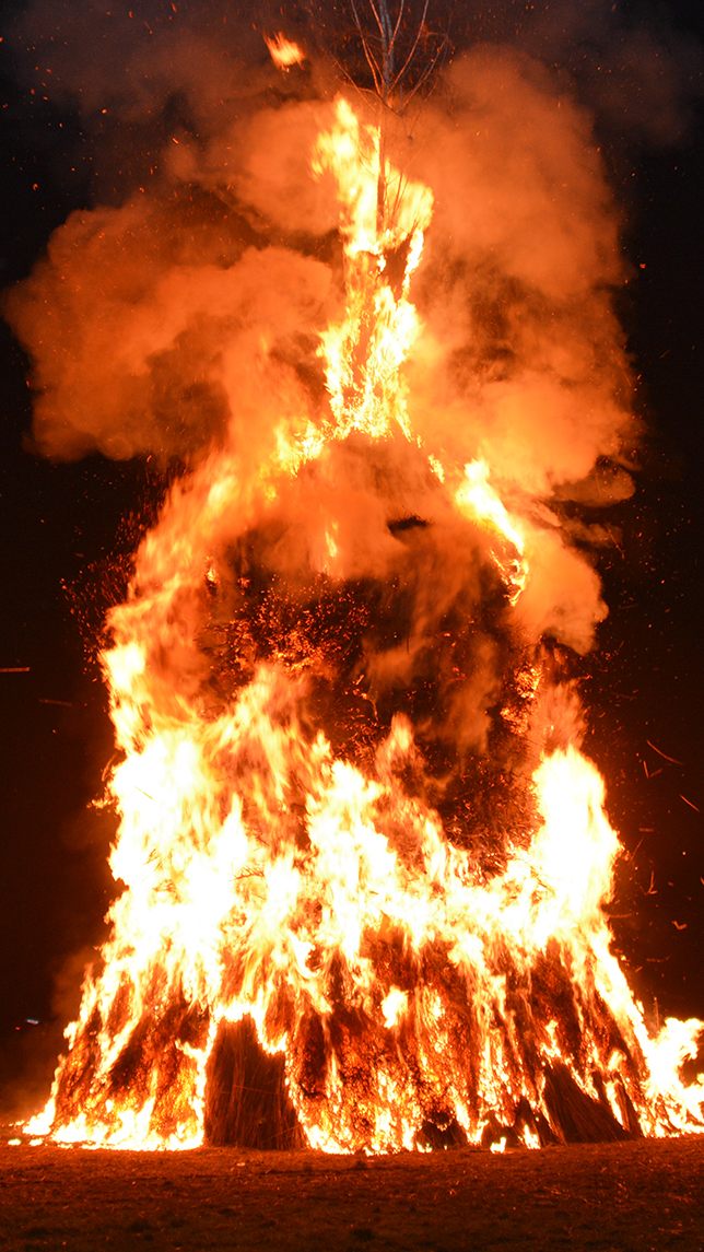 Beeindruckendes Funkenfeuer in Fußach.