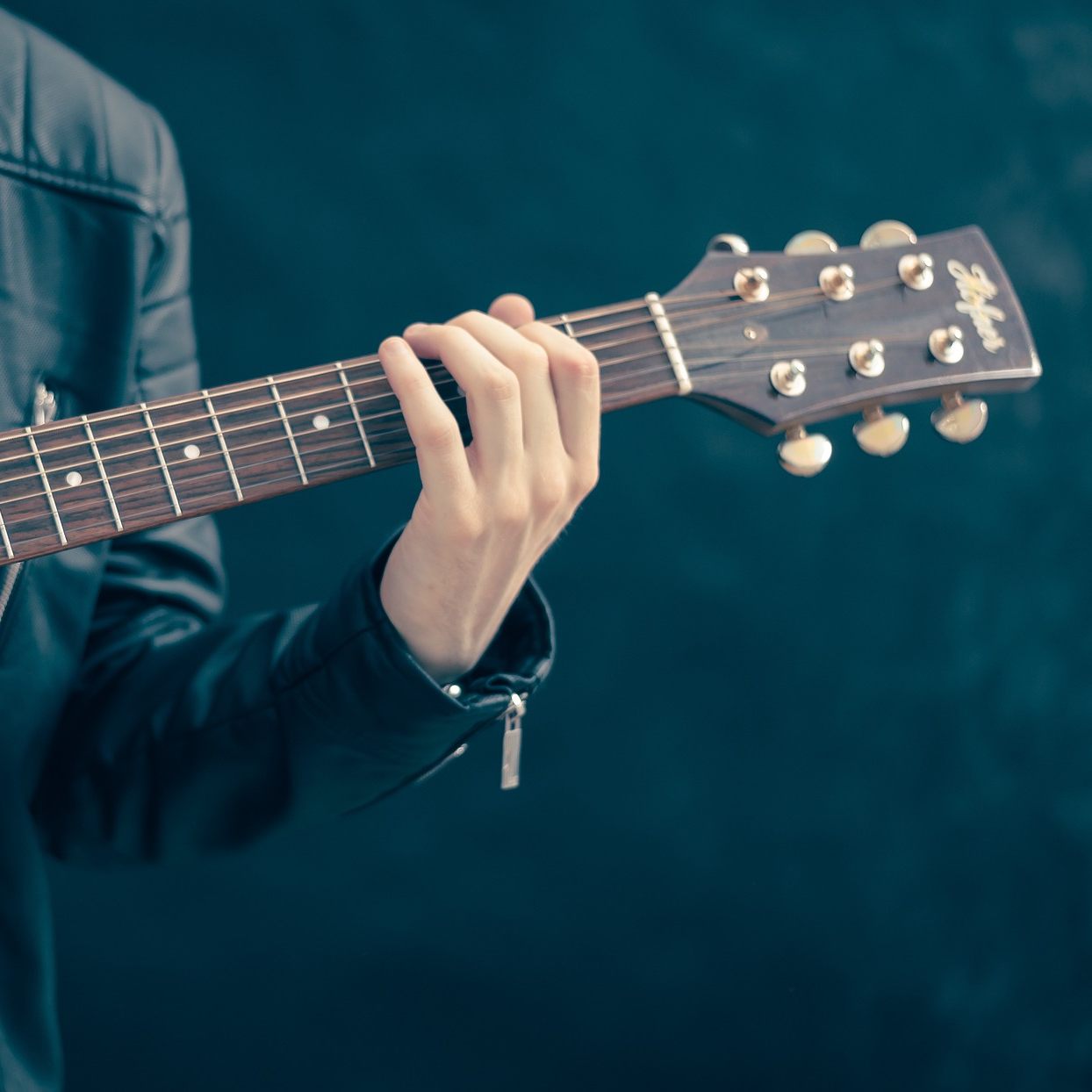 Am 18. März findet eine Kundgebung und ein Konzert gegen Faschismus am Wiener Karlsplatz statt.