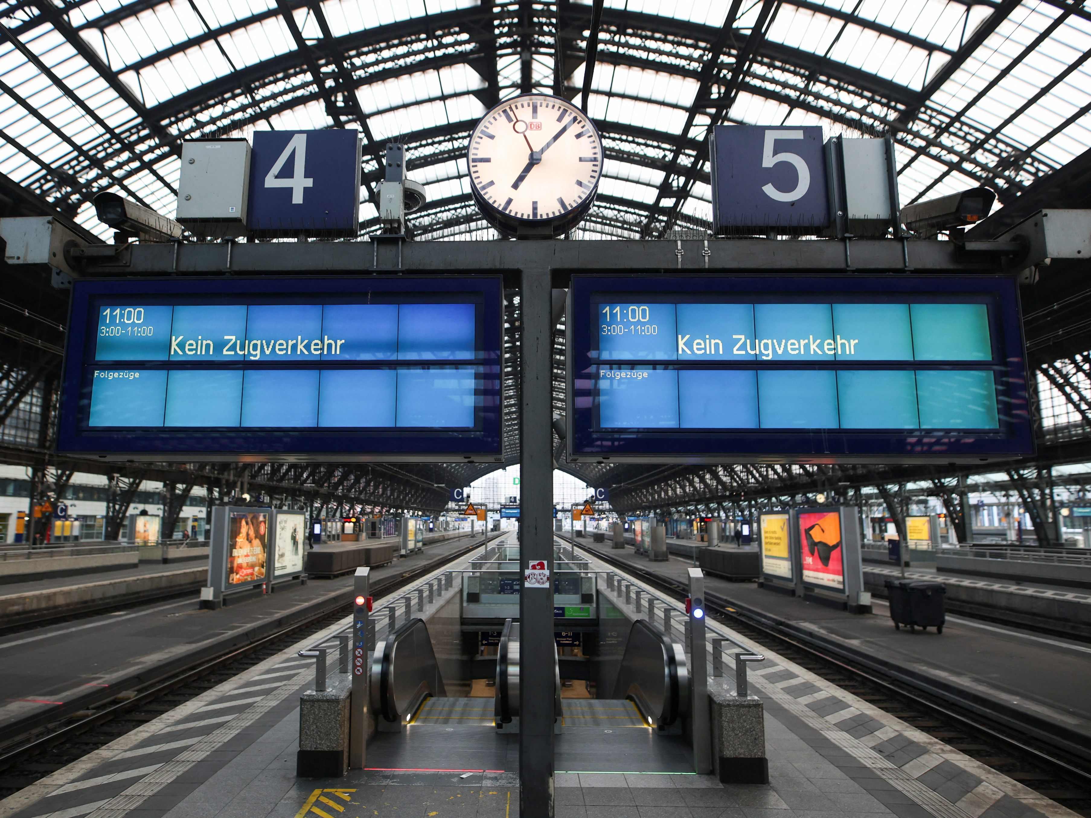 Der Streik in Deutschland hat auch Auswirkungen auf Österreich. Der Streik in Deutschland hat auch Auswirkungen auf Österreich.