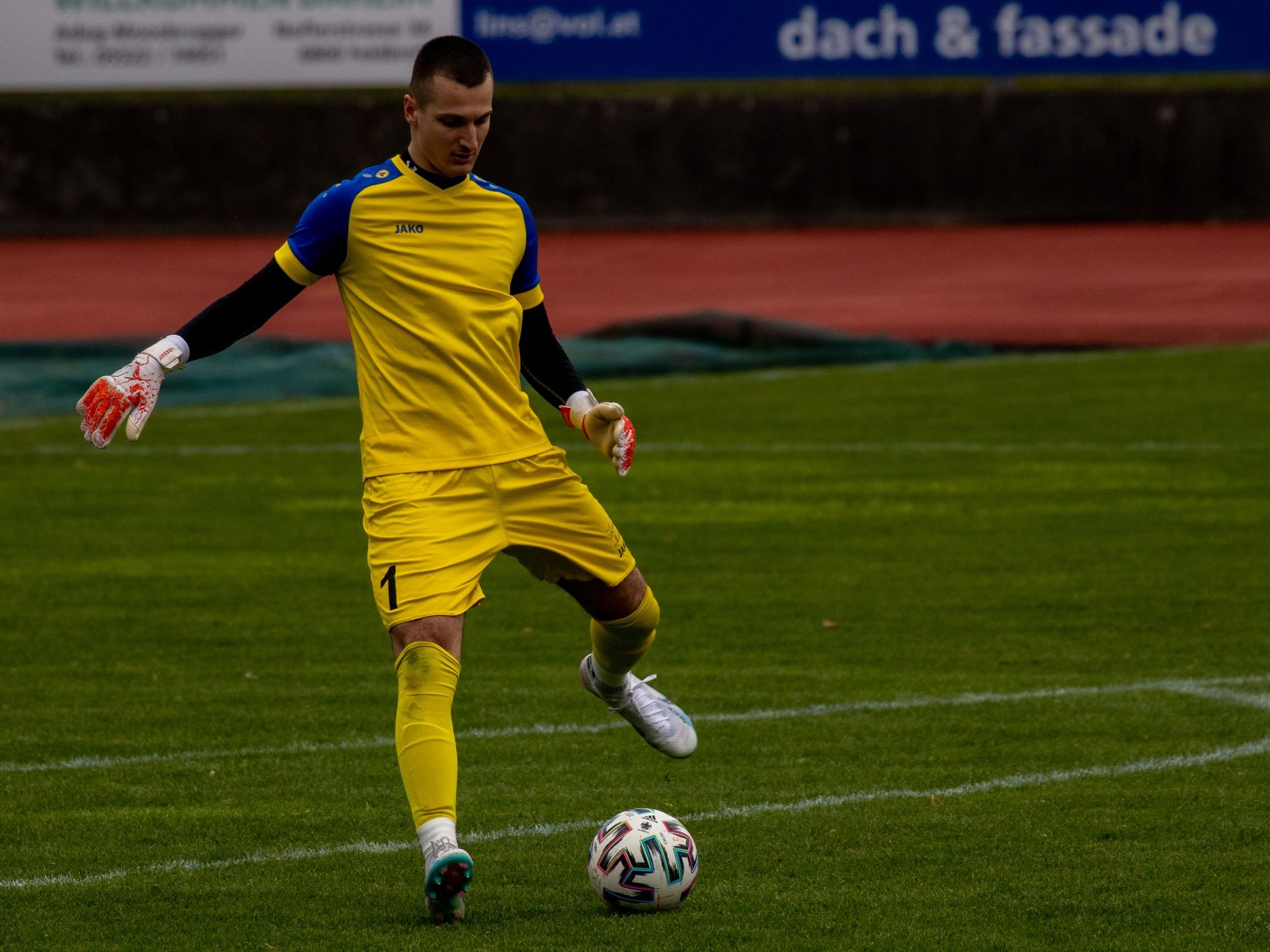 Rettete seine Mannschaft mehrmals vor einem Rückstand: Jovan Petrovic. Rettete seine Mannschaft mehrmals vor einem Rückstand: Jovan Petrovic.